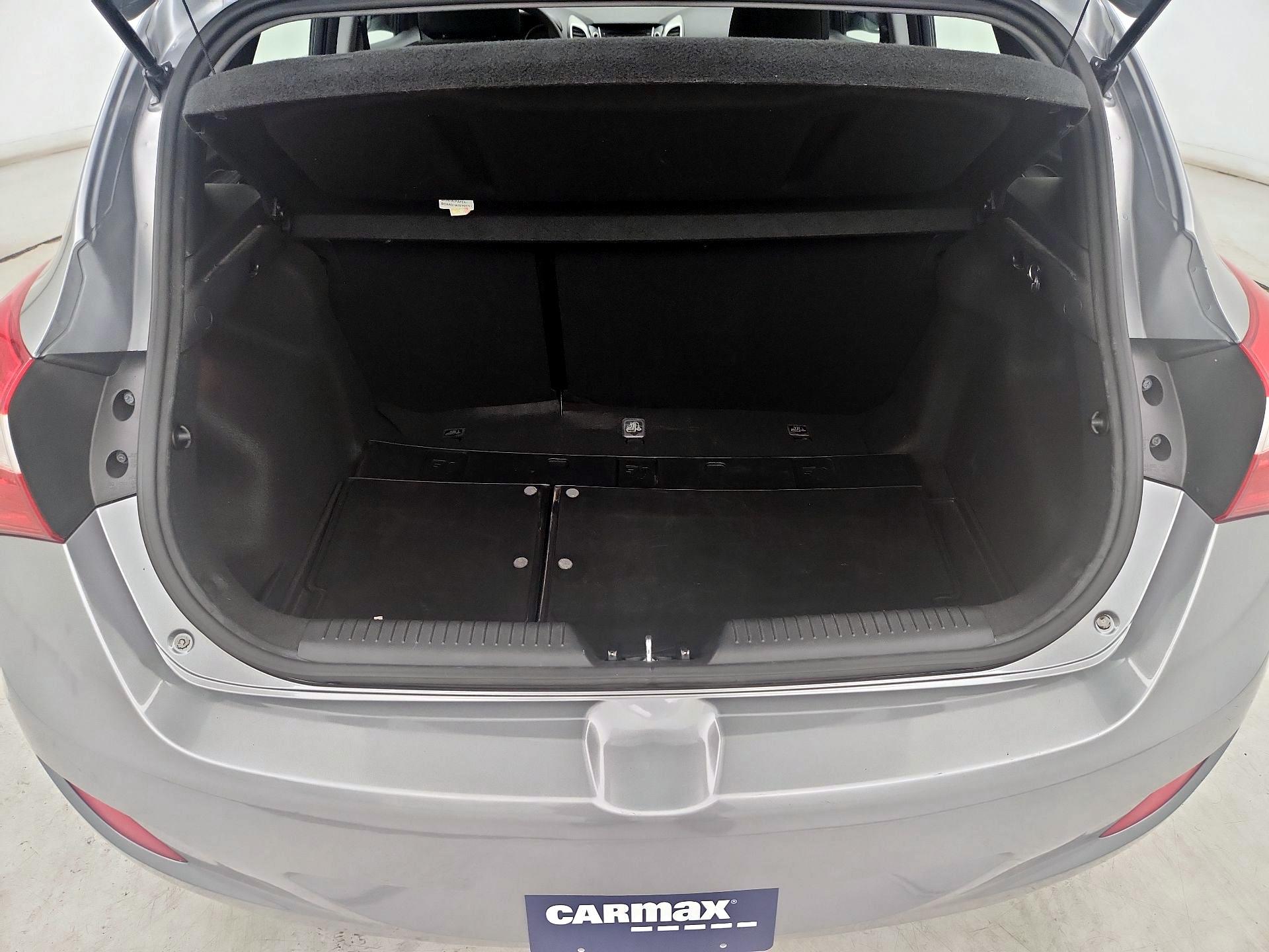 Thumbnail: 2014 Hyundai Elantra - 19