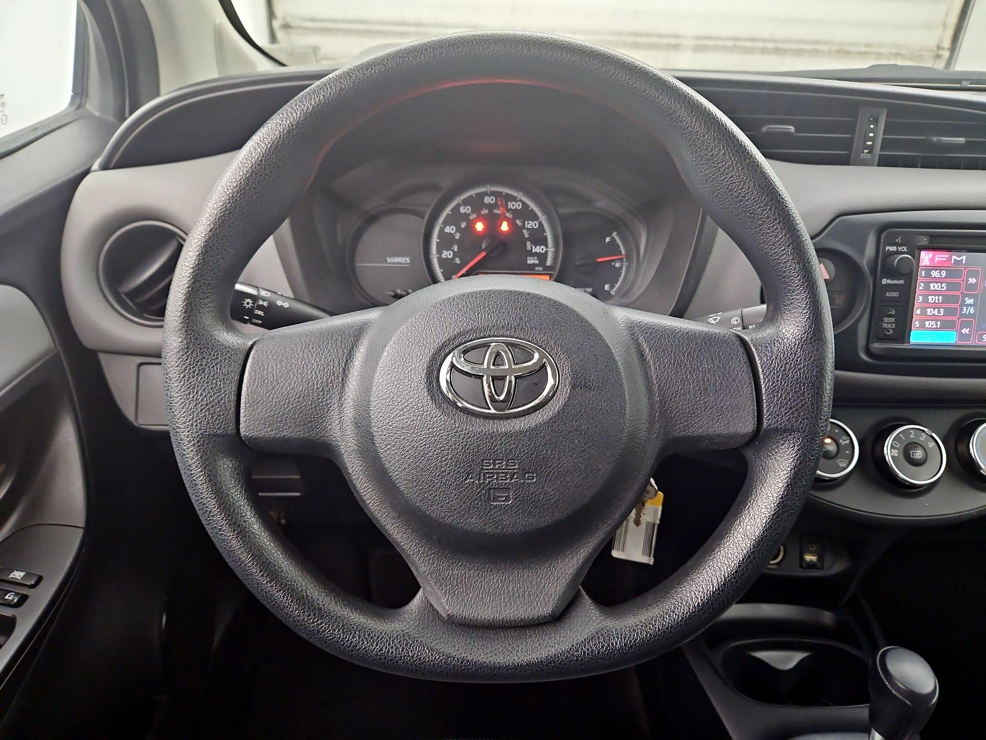 Thumbnail: 2015 Toyota Yaris - 10