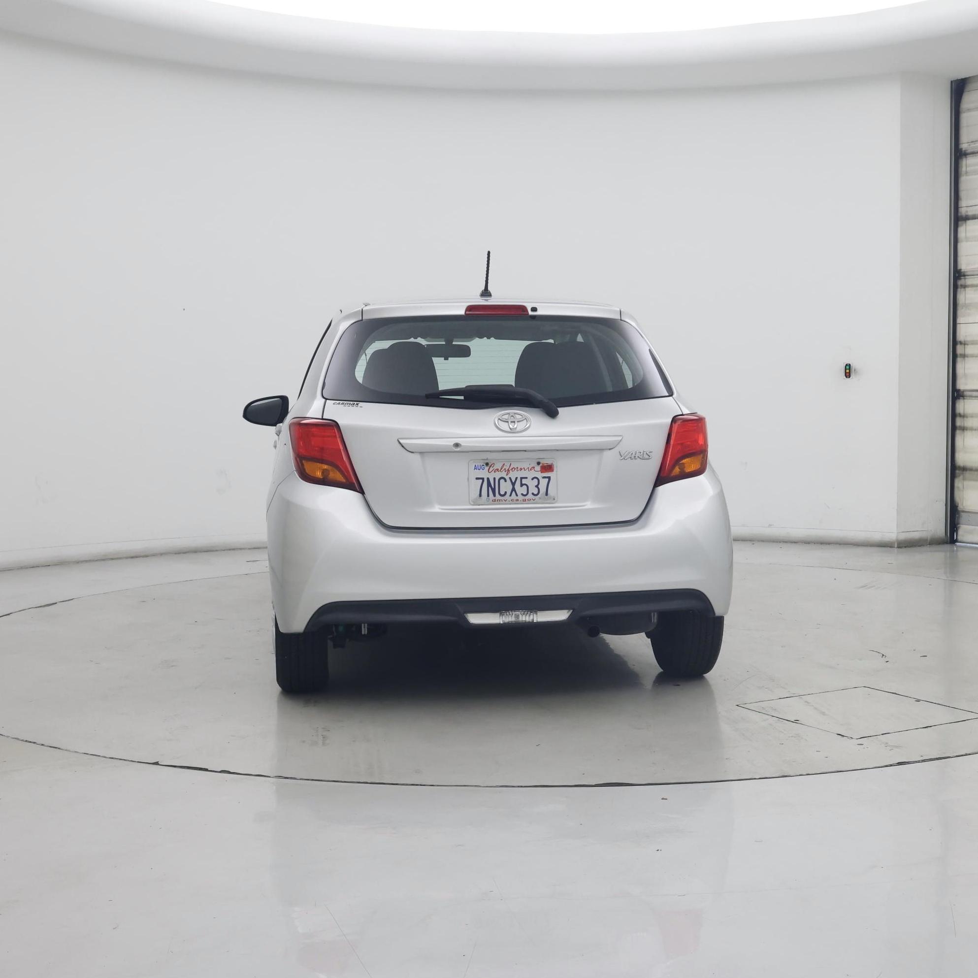 Thumbnail: 2015 Toyota Yaris - 6