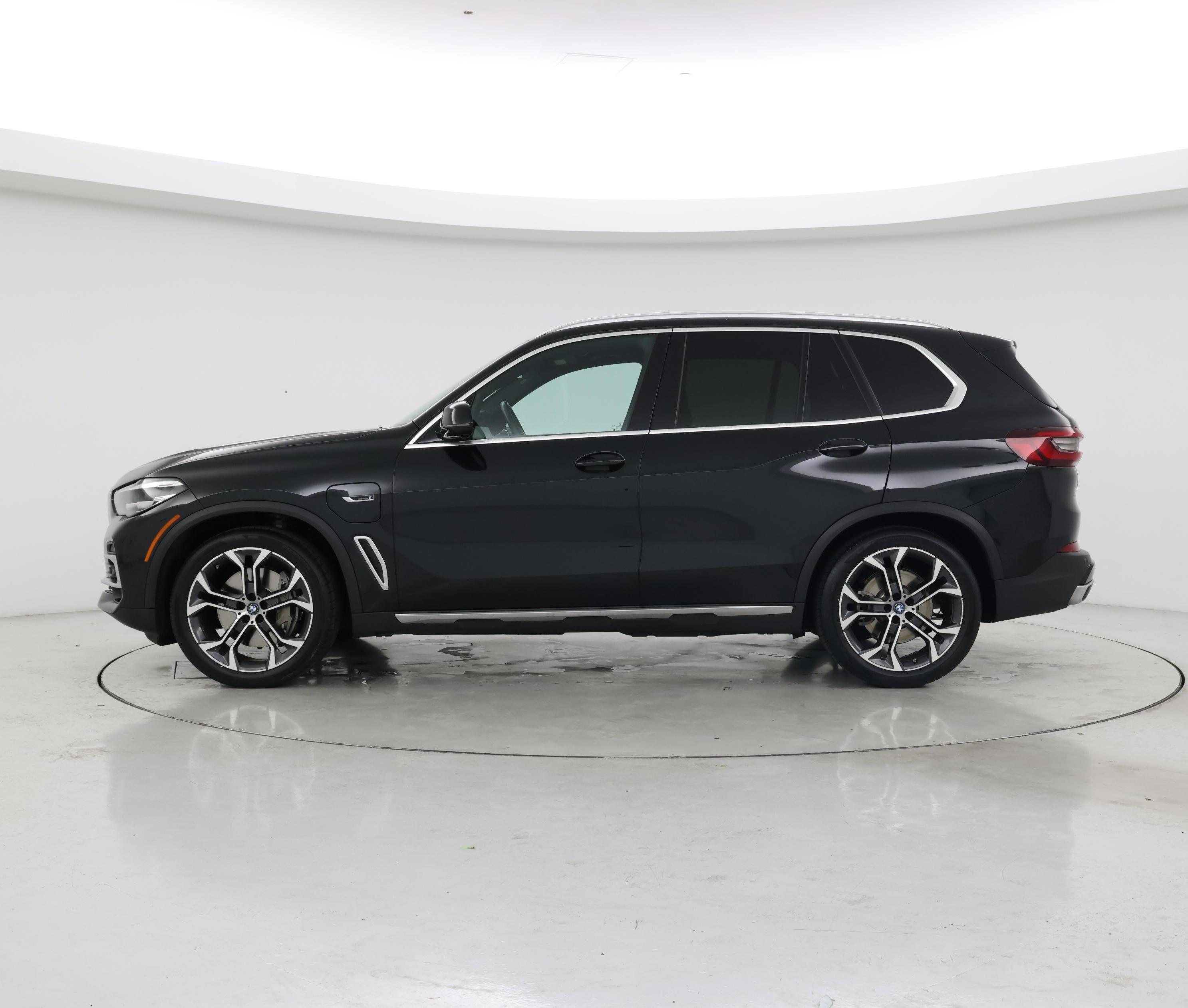 Thumbnail: 2022 BMW X5 - 3
