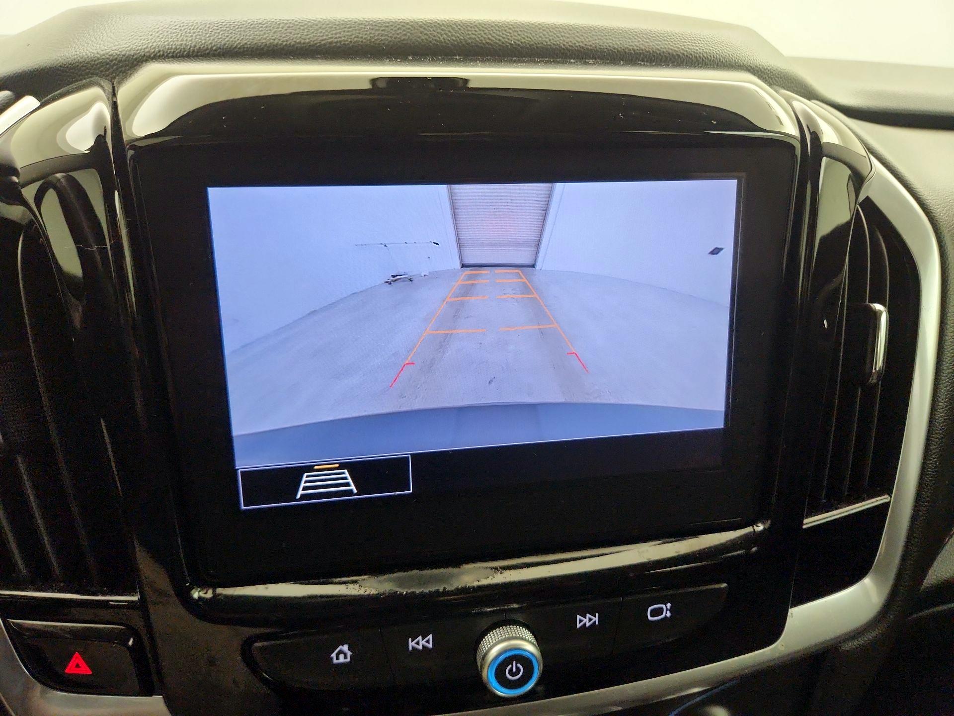 Thumbnail: 2020 Chevrolet Traverse - 14