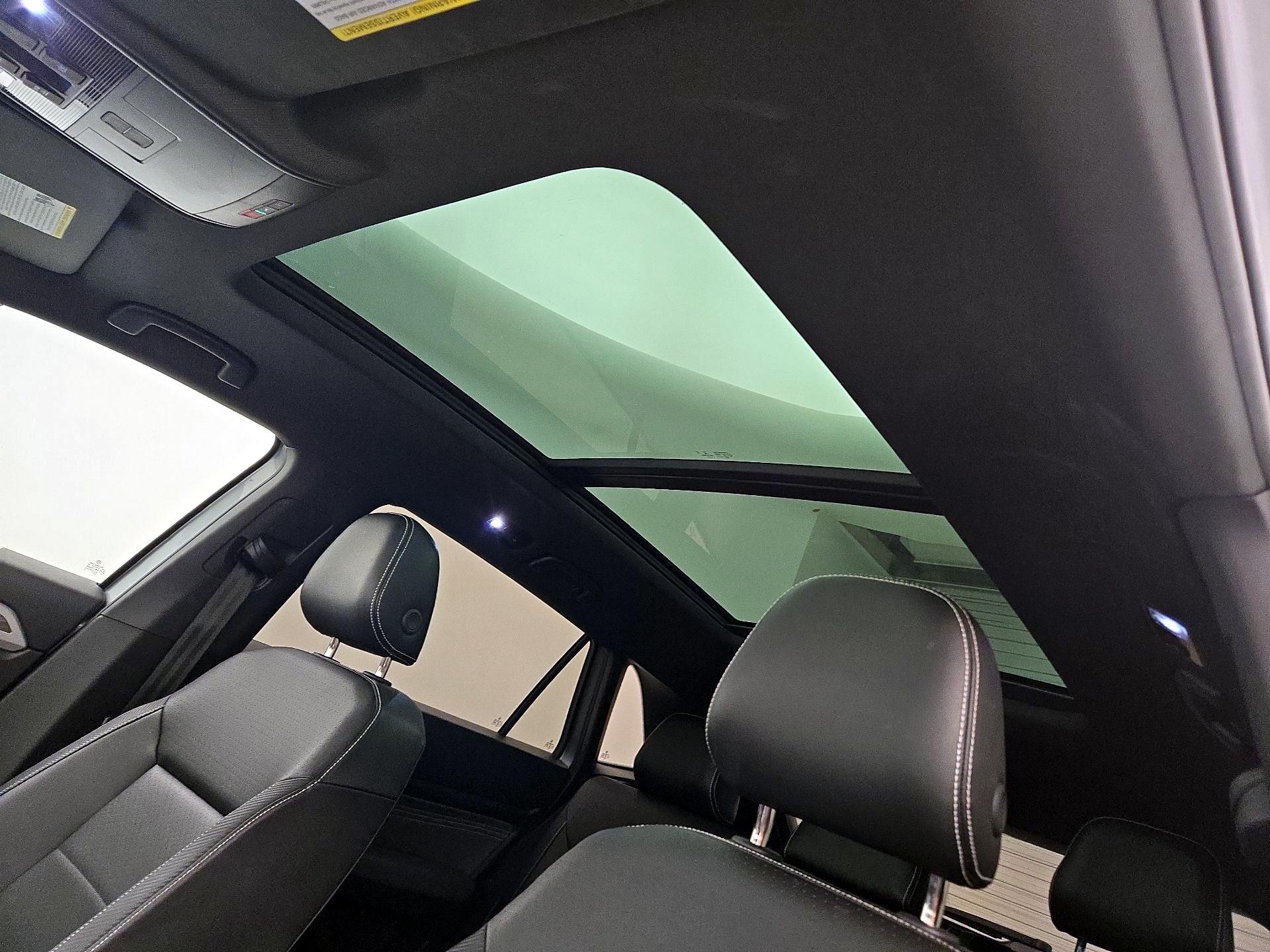 Thumbnail: 2022 Volkswagen Atlas - 19
