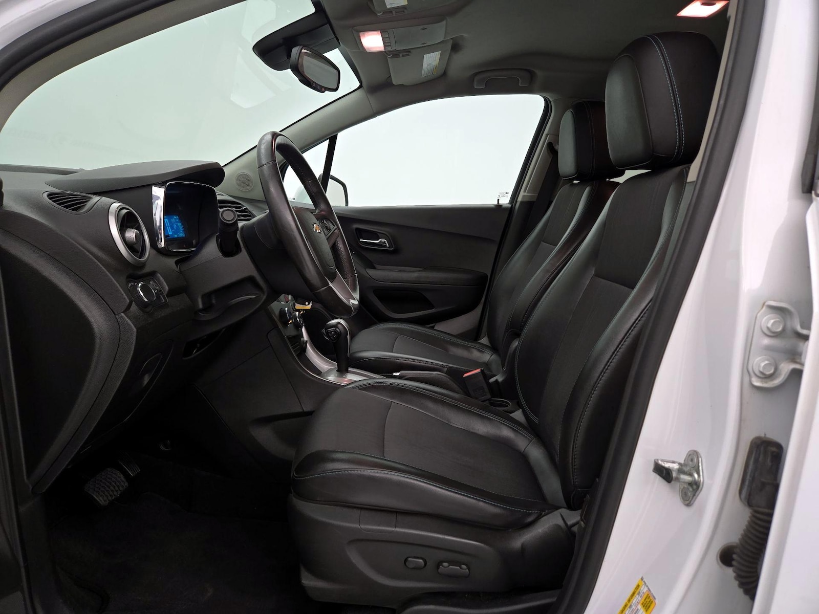 2016 Chevrolet Trax LT - Photo 12