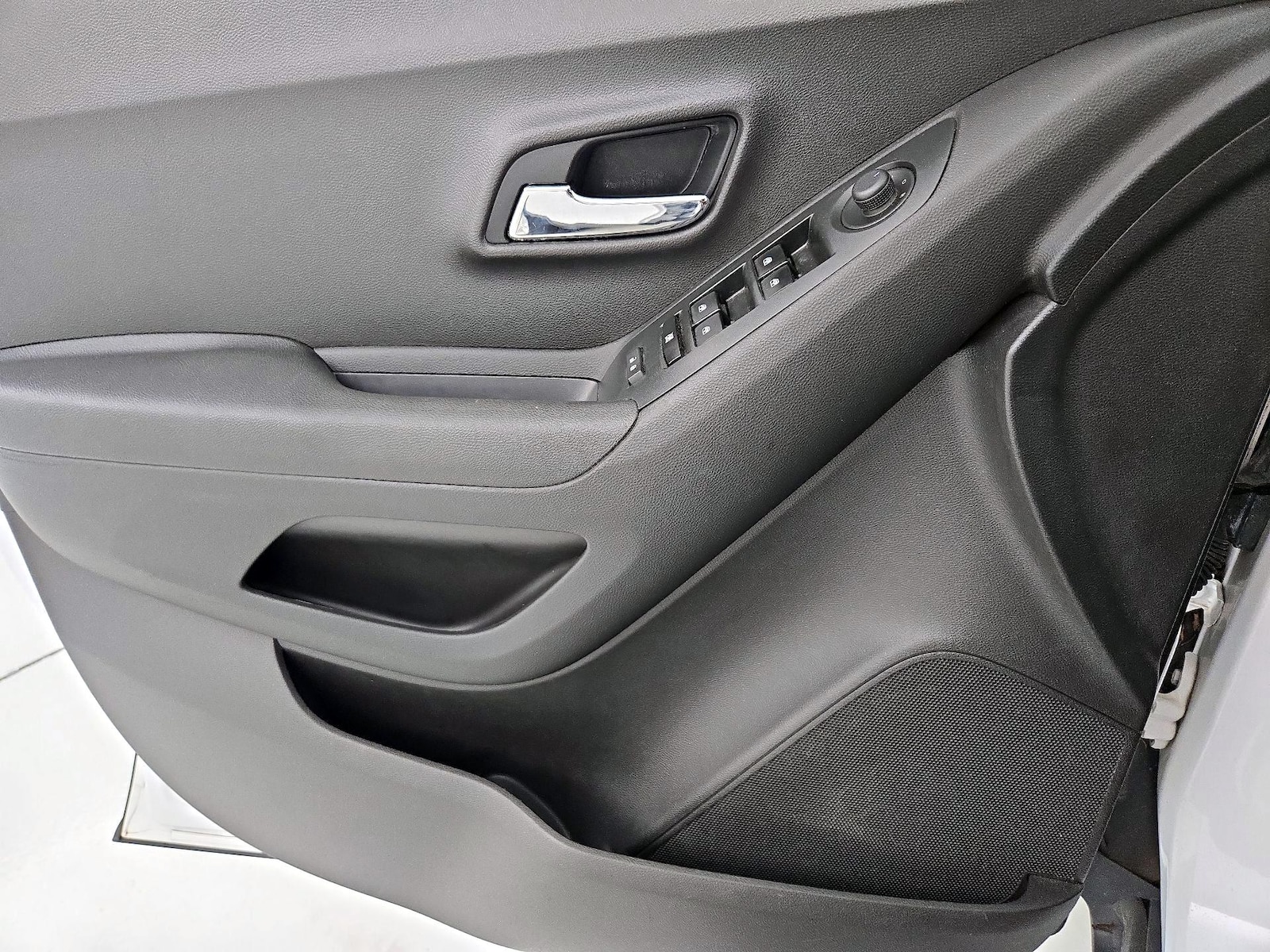 2016 Chevrolet Trax LT - Photo 13