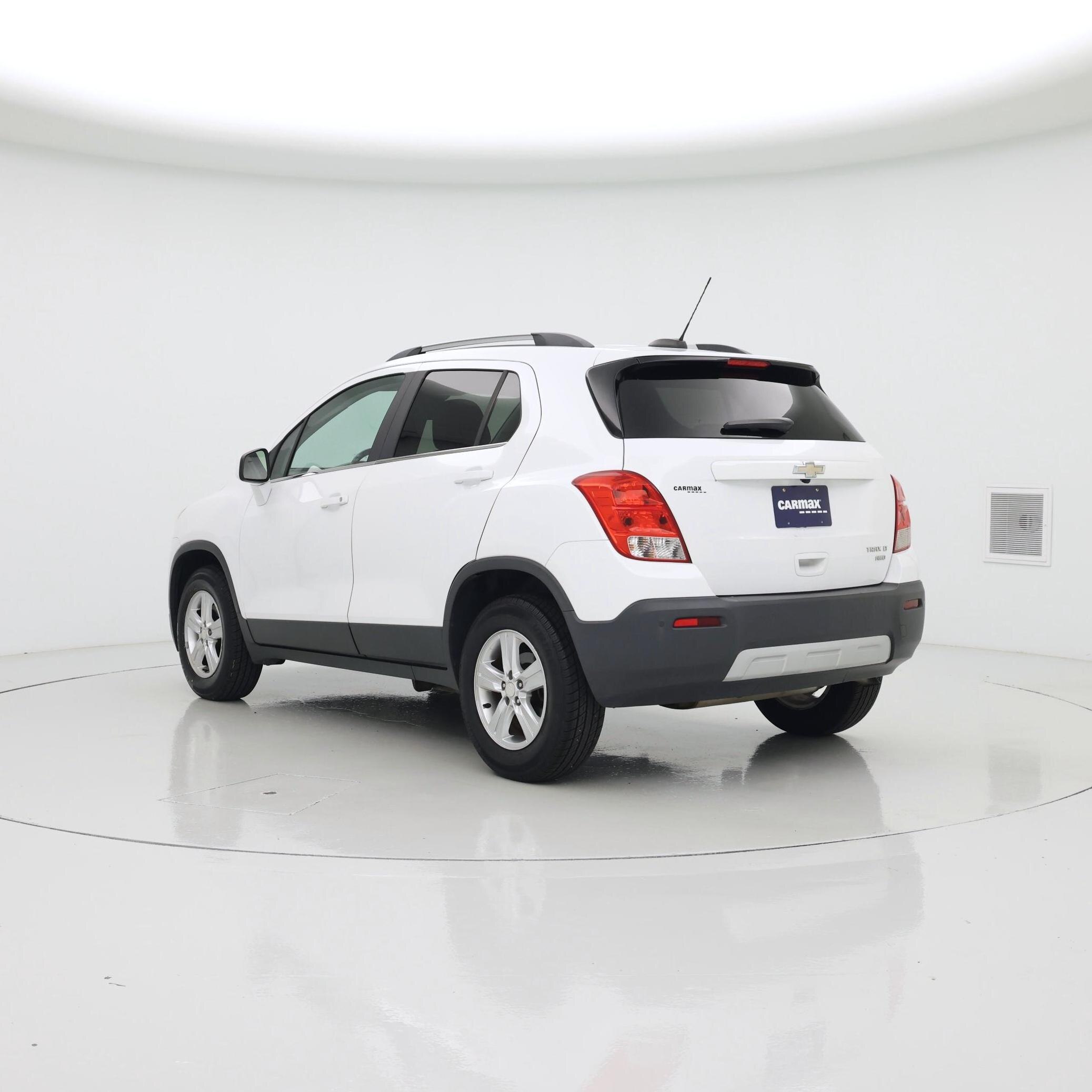 Thumbnail: 2016 Chevrolet Trax - 2