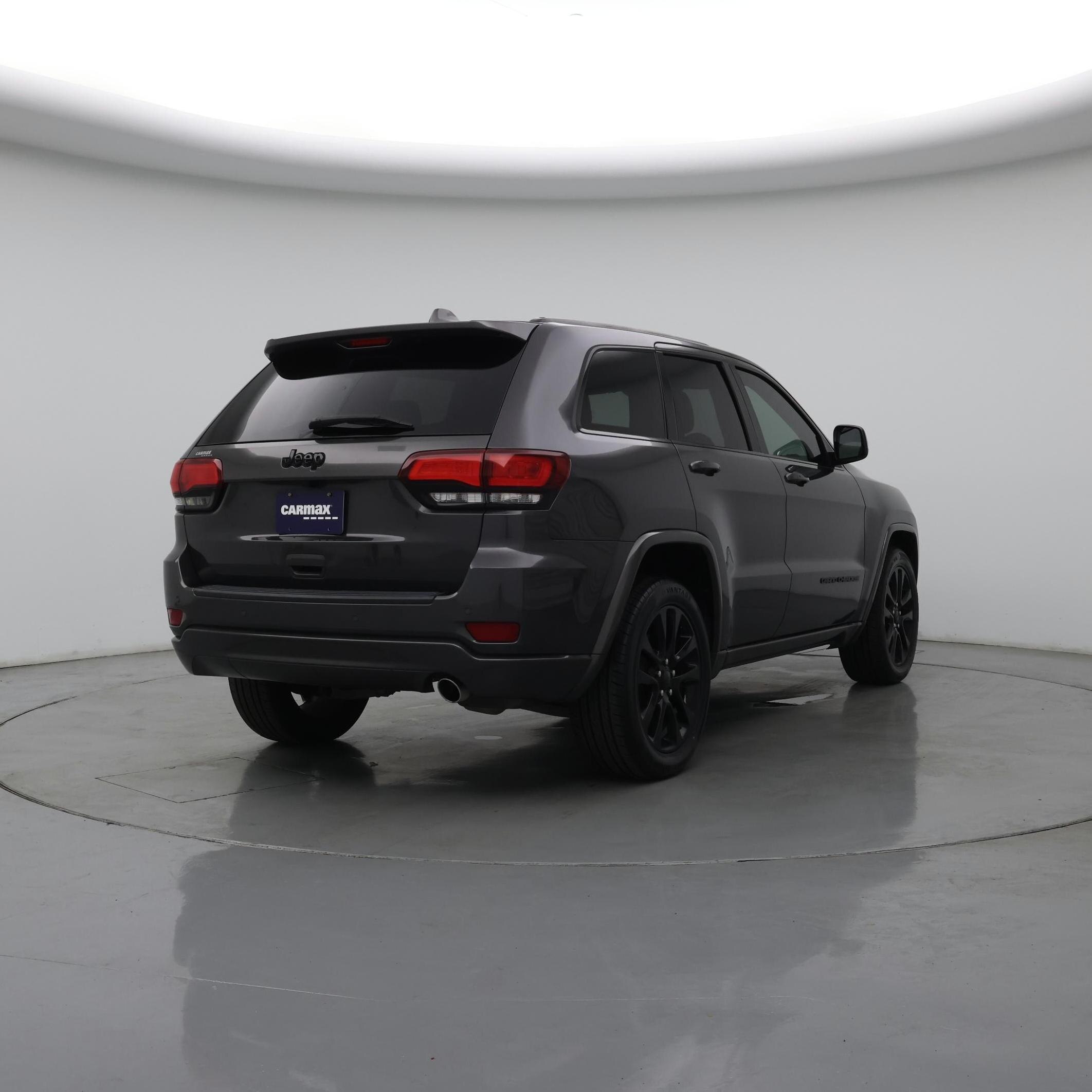 Thumbnail: 2020 Jeep Grand Cherokee - 8