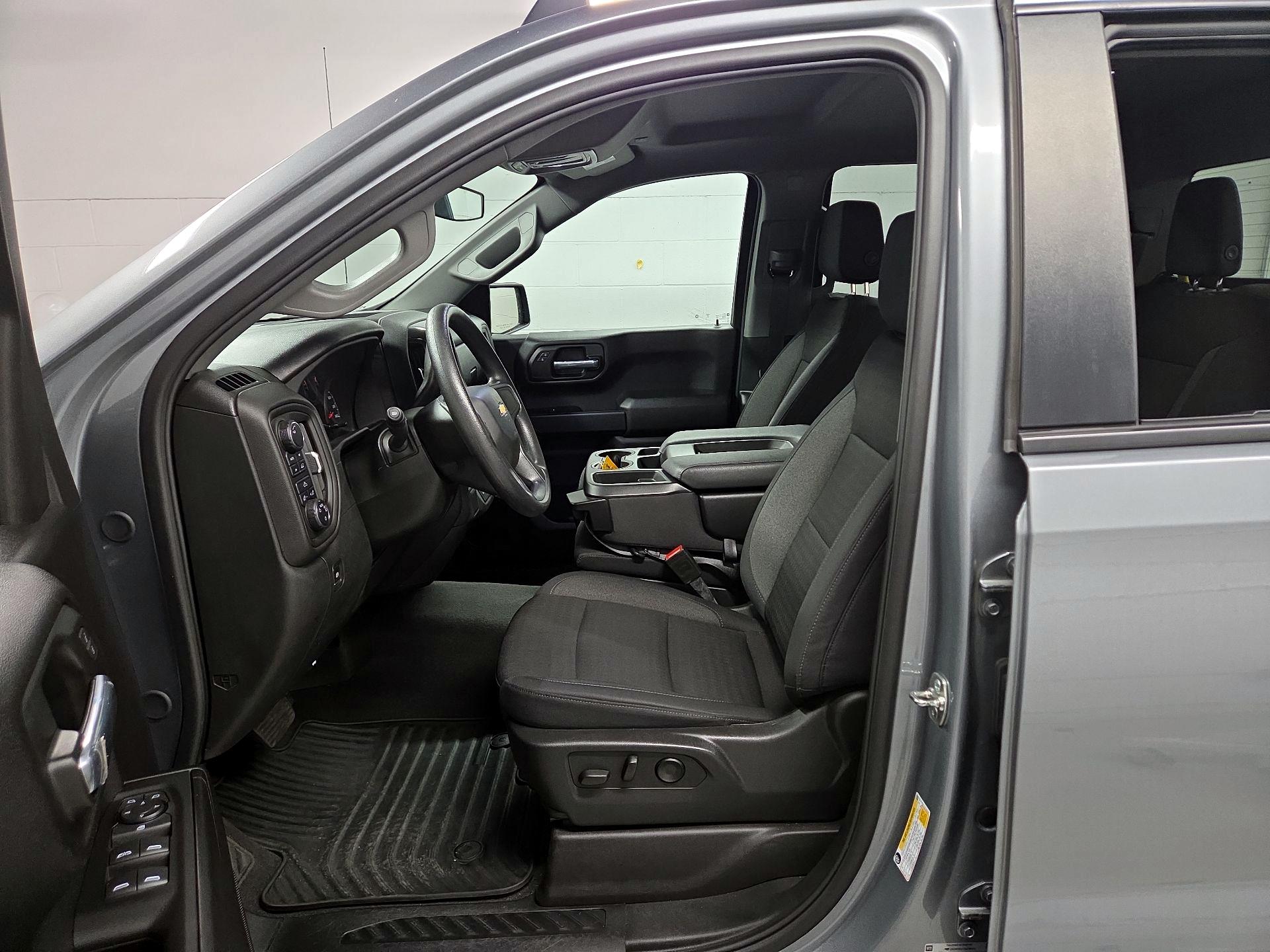 Thumbnail: 2025 Chevrolet Silverado 1500 - 11