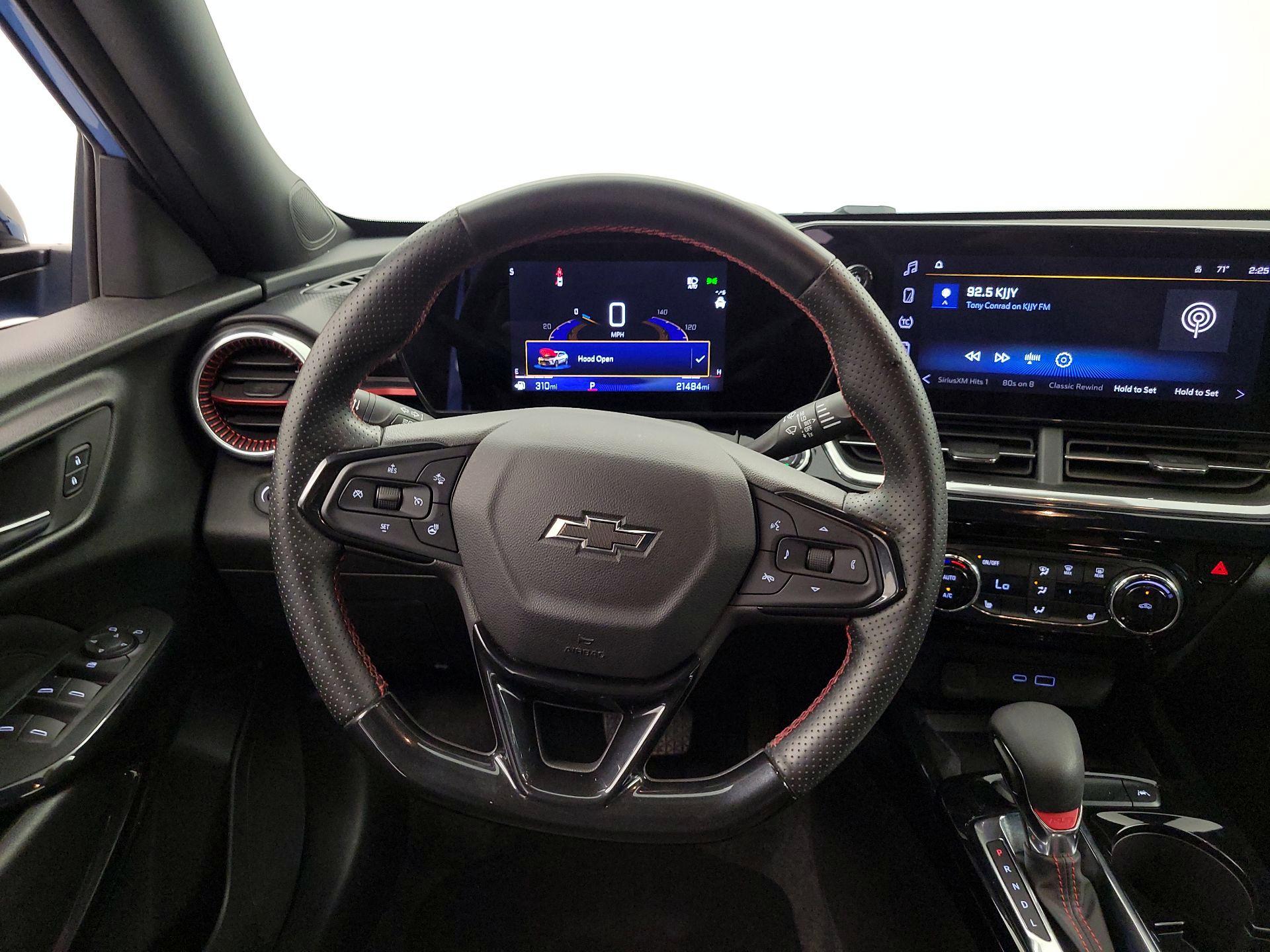 Thumbnail: 2024 Chevrolet Trax - 10