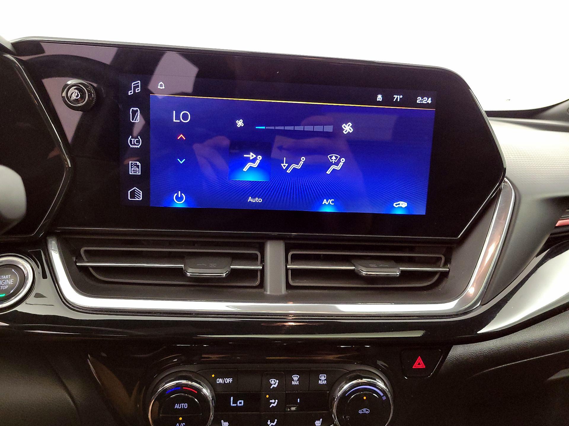 Thumbnail: 2024 Chevrolet Trax - 16