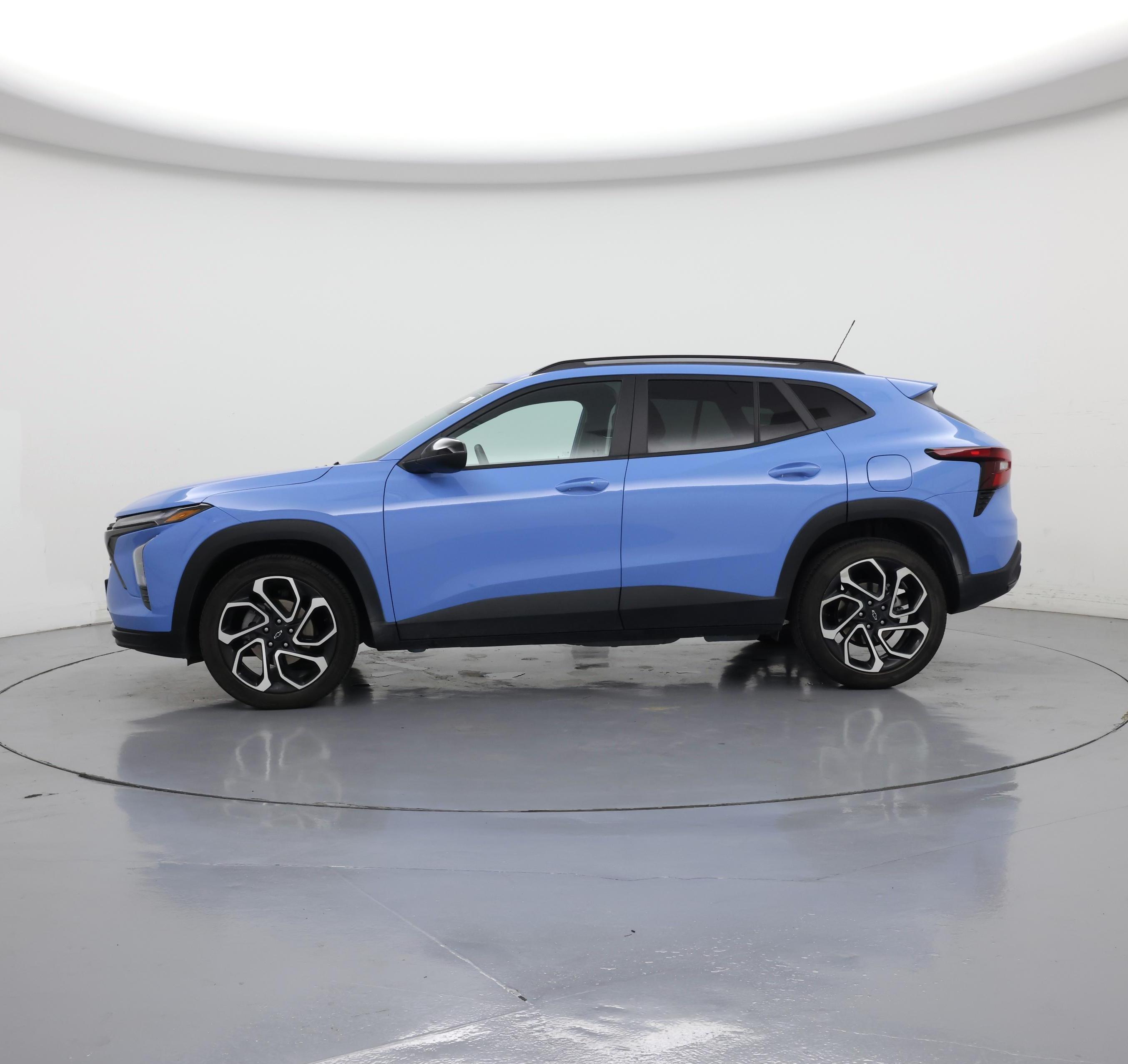 Thumbnail: 2024 Chevrolet Trax - 3