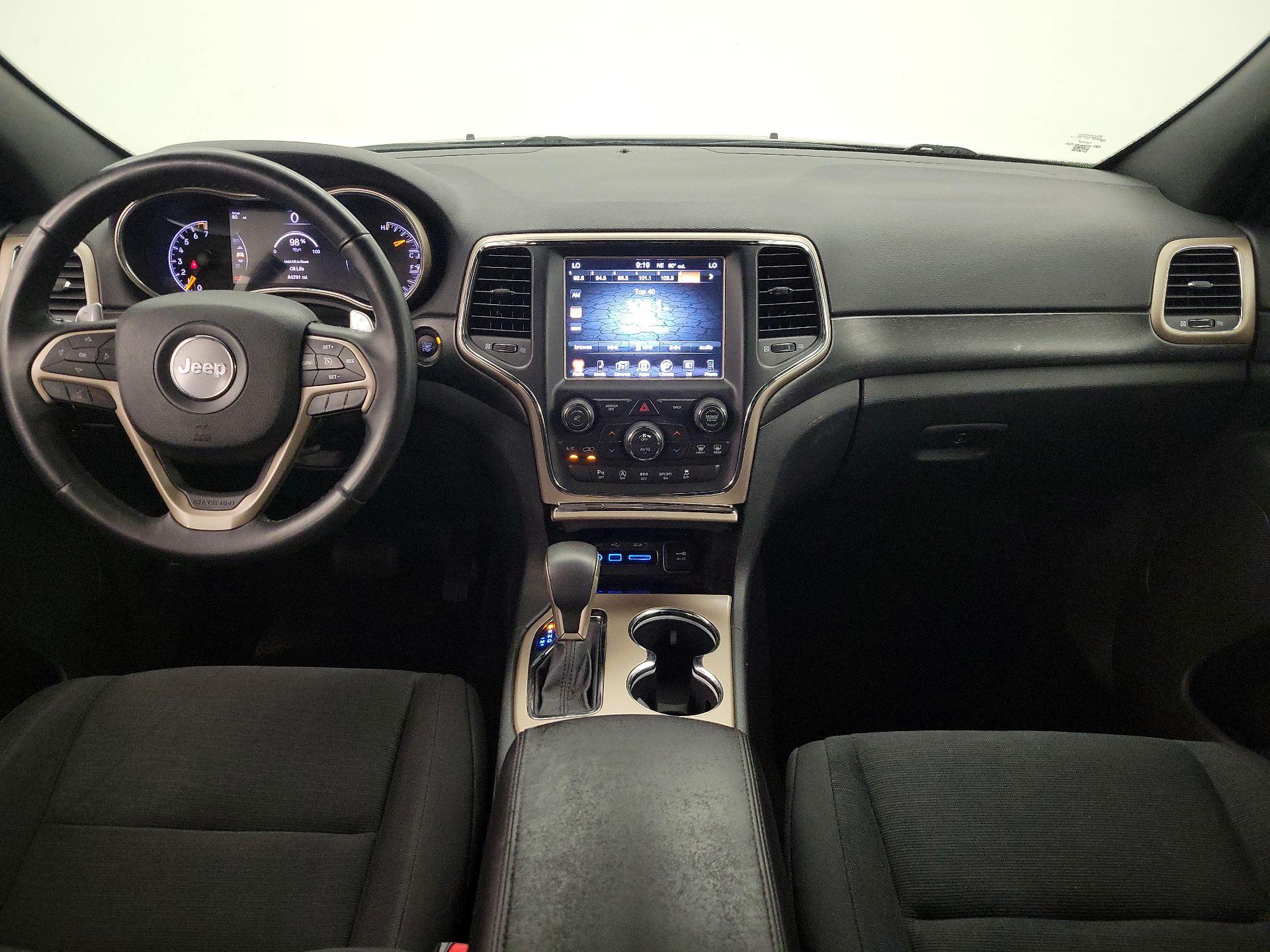 Thumbnail: 2017 Jeep Grand Cherokee - 9