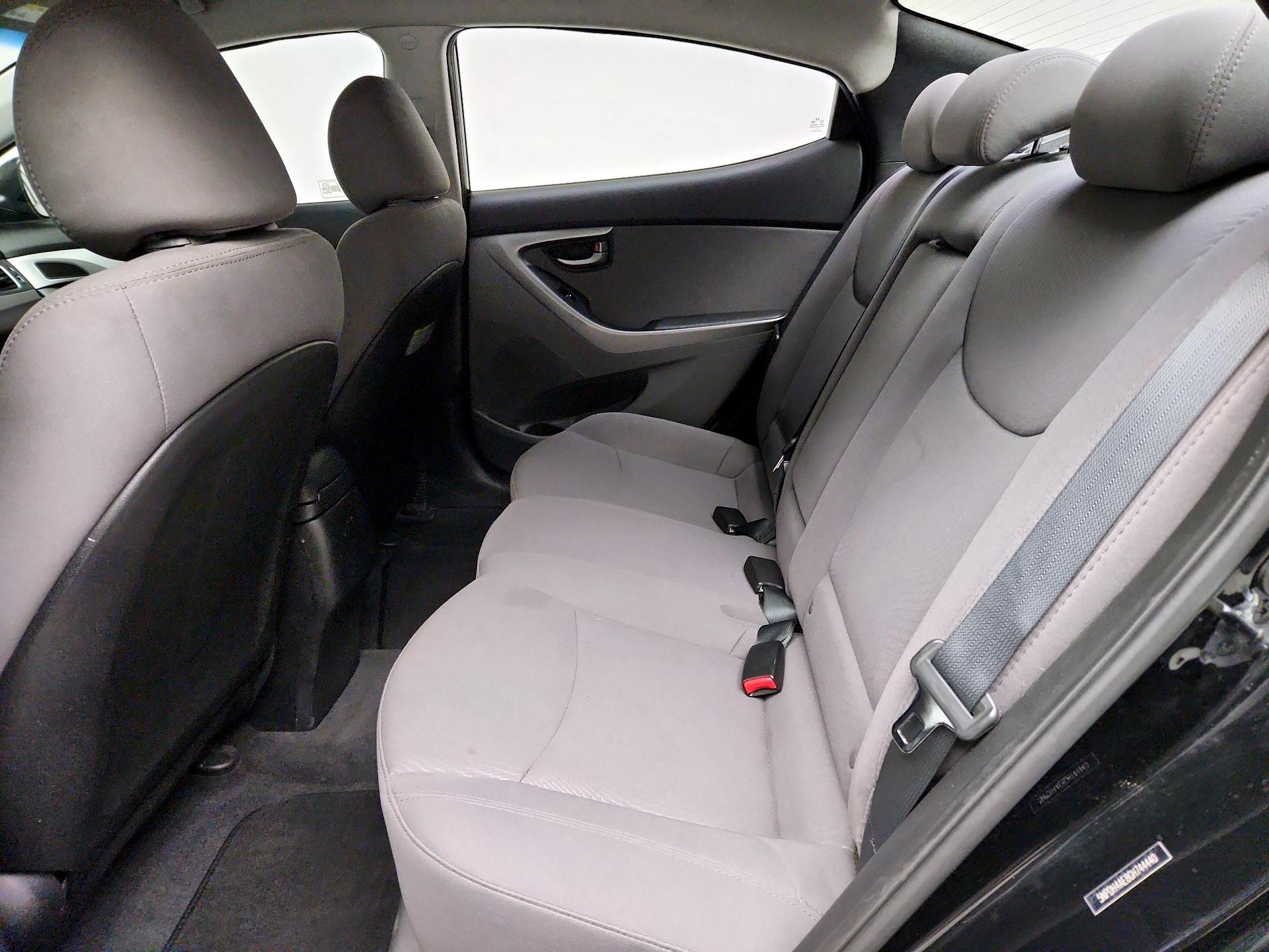 Thumbnail: 2016 Hyundai Elantra - 17