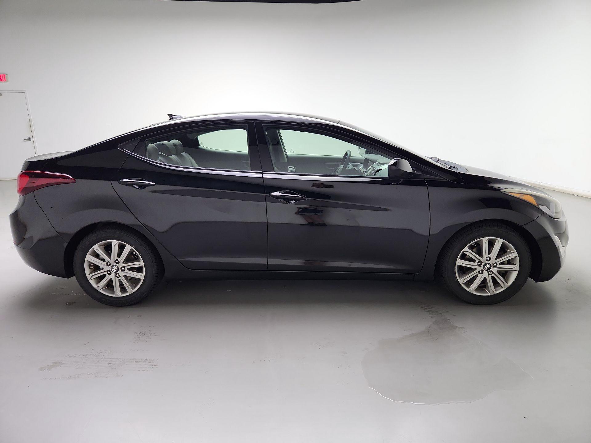 Thumbnail: 2016 Hyundai Elantra - 4