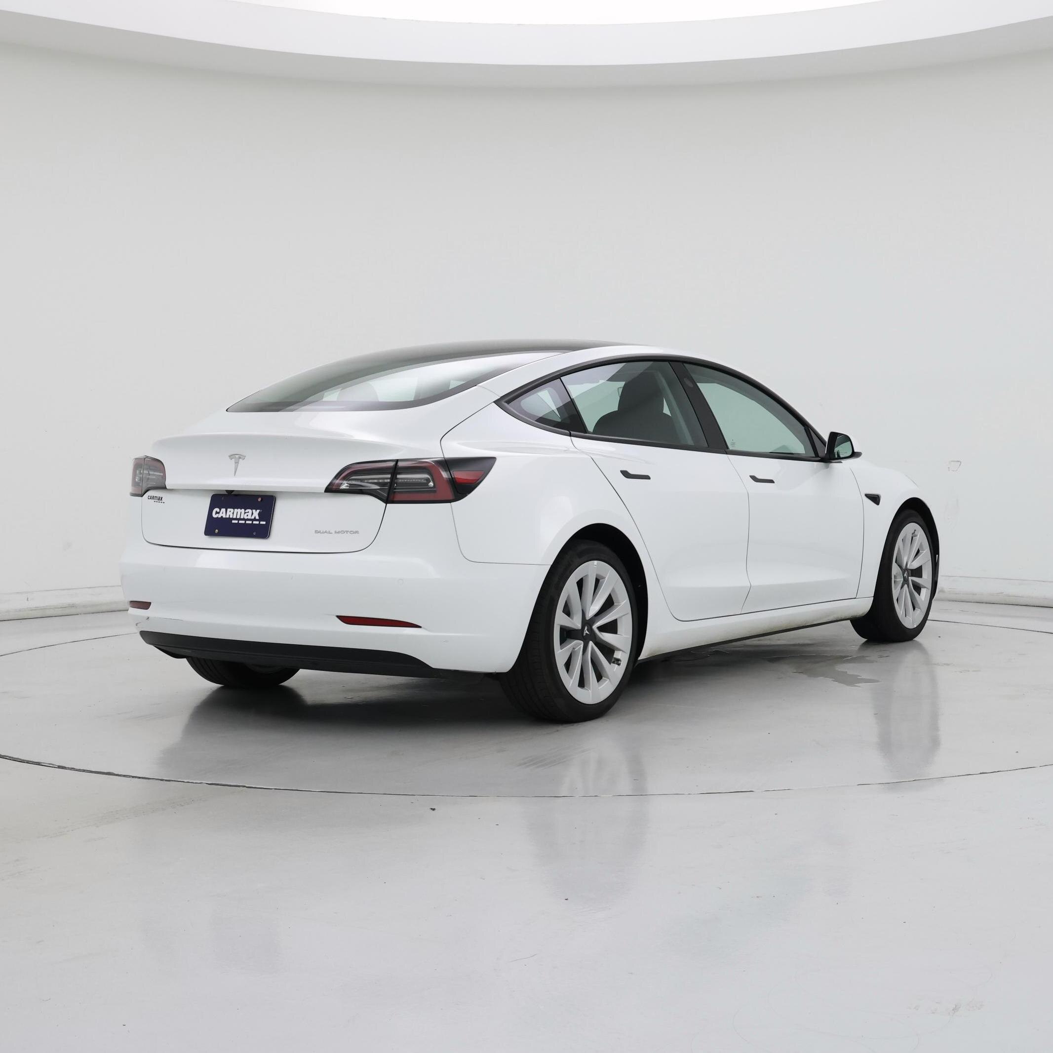 Thumbnail: 2022 Tesla Model 3 - 8