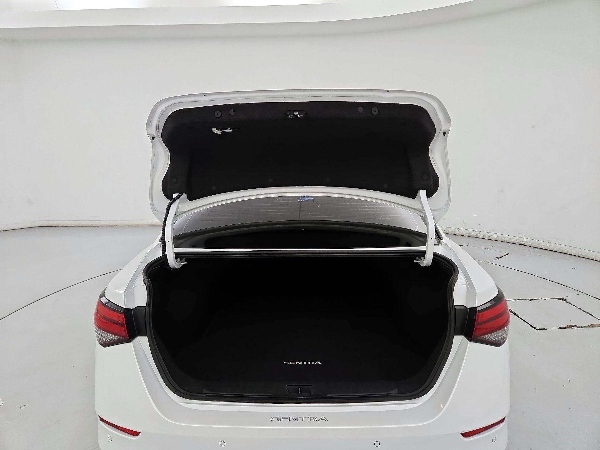 Thumbnail: 2025 Nissan Sentra - 20