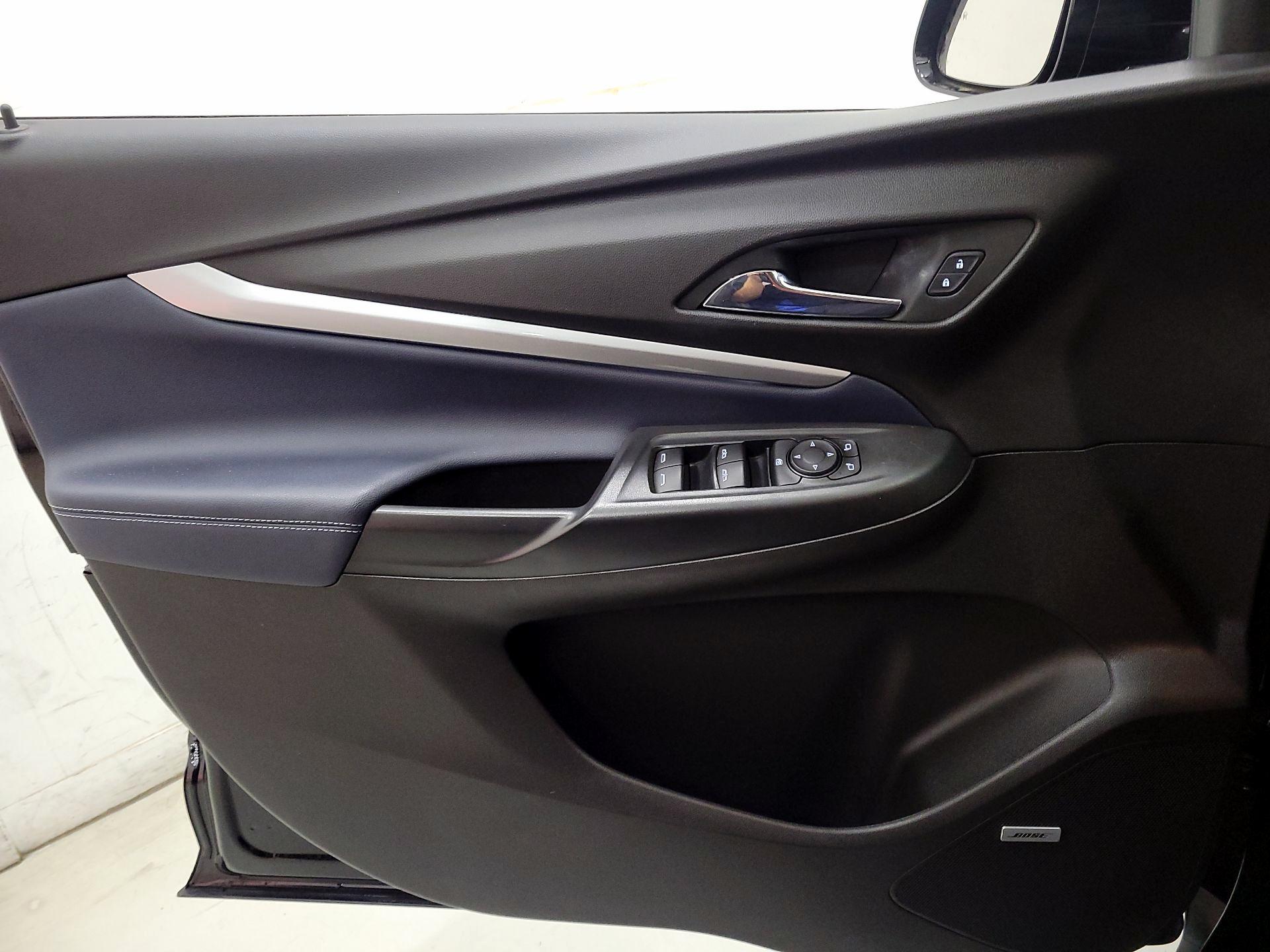 Thumbnail: 2023 Chevrolet Bolt EUV - 12