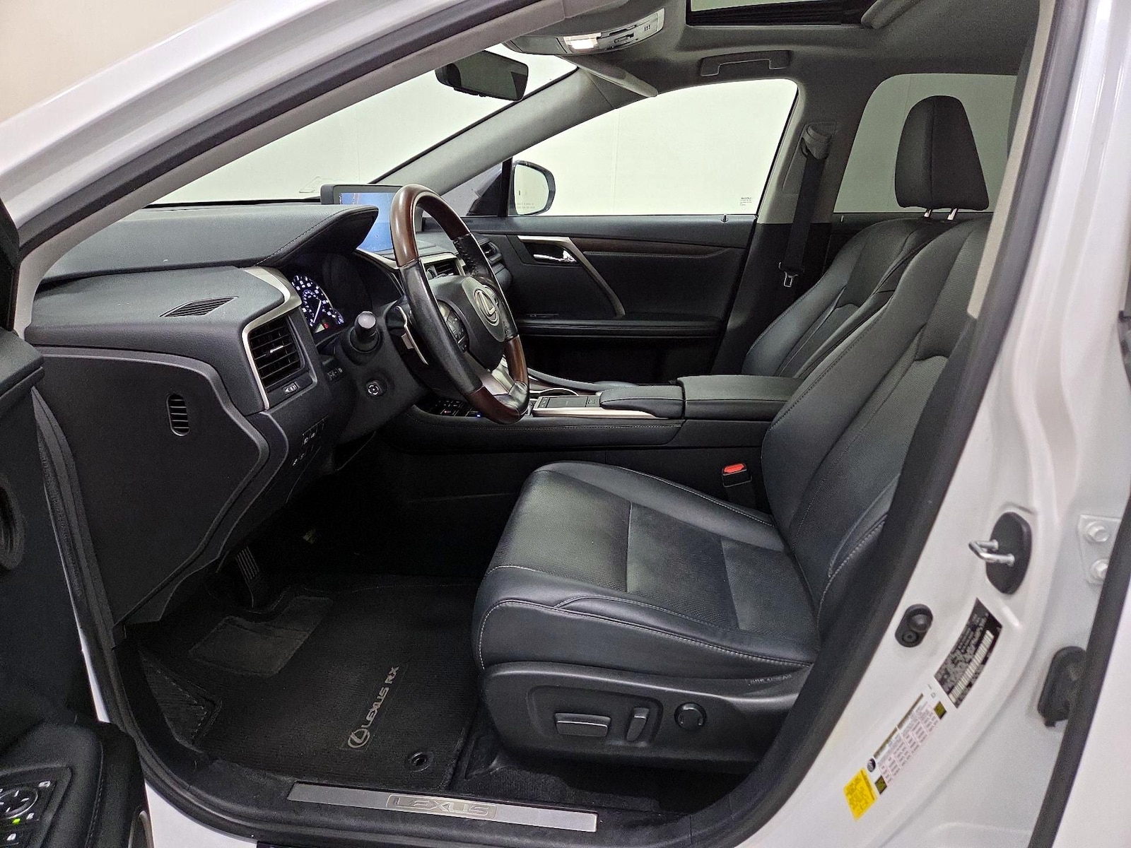2021 Lexus RX 350 - Photo 12
