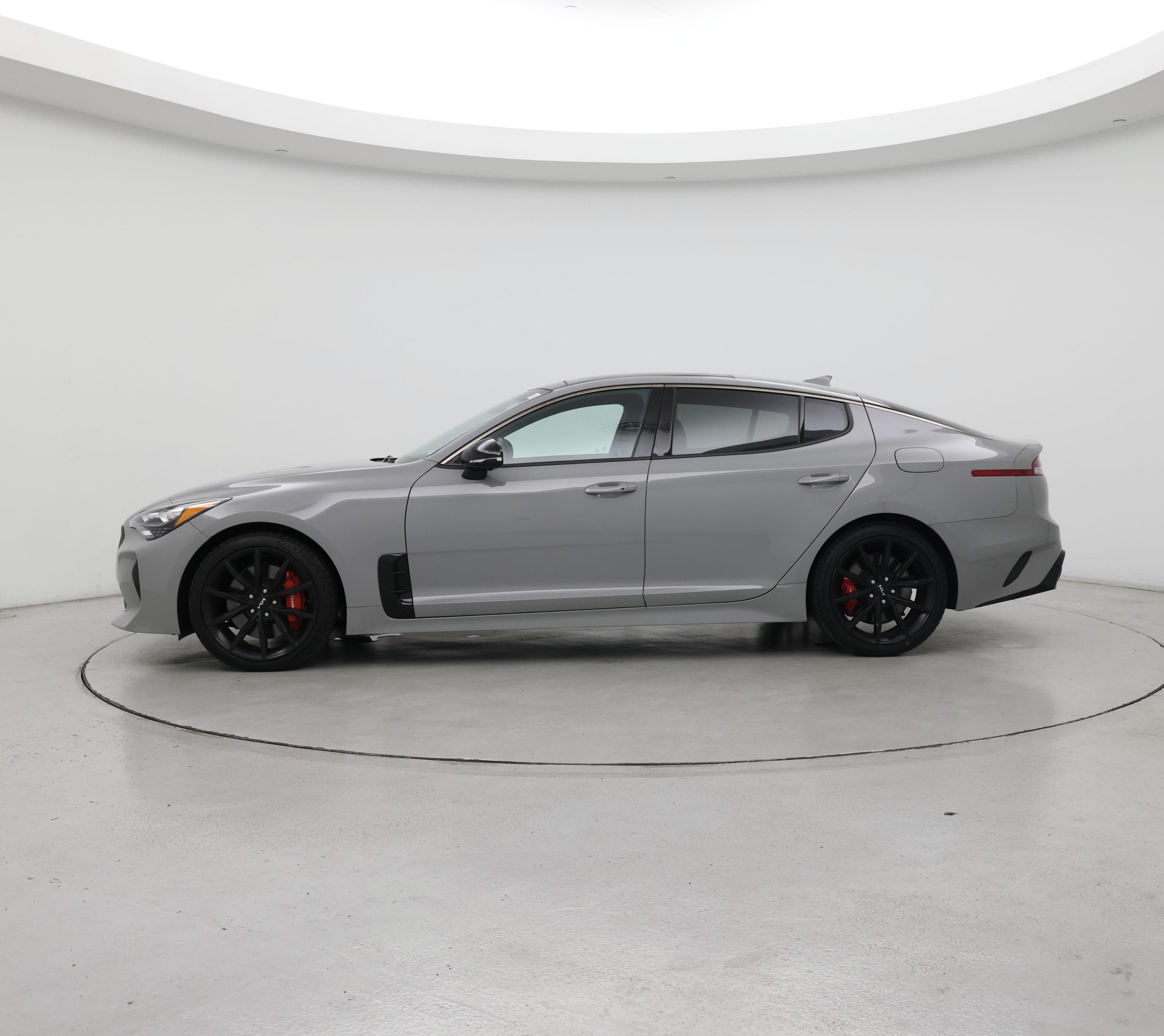 Thumbnail: 2023 Kia Stinger - 3