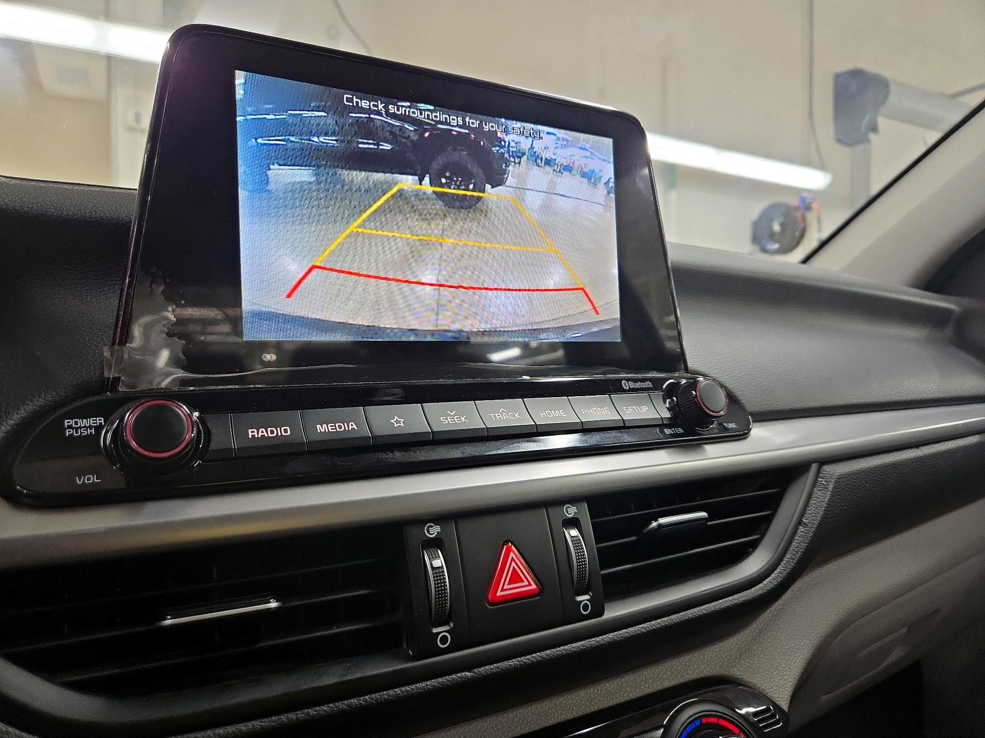 Thumbnail: 2019 Kia Forte - 14