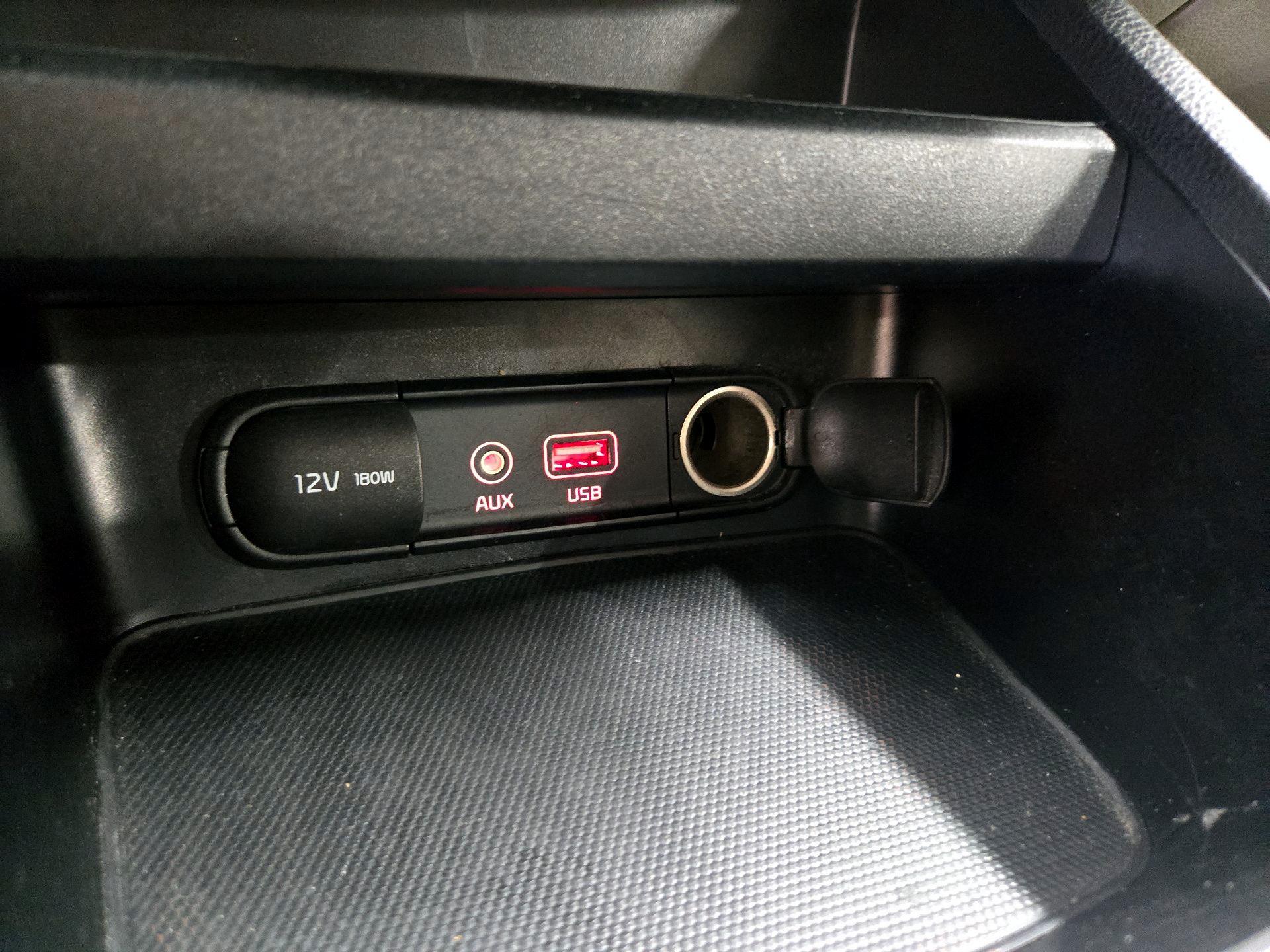 Thumbnail: 2019 Kia Forte - 18