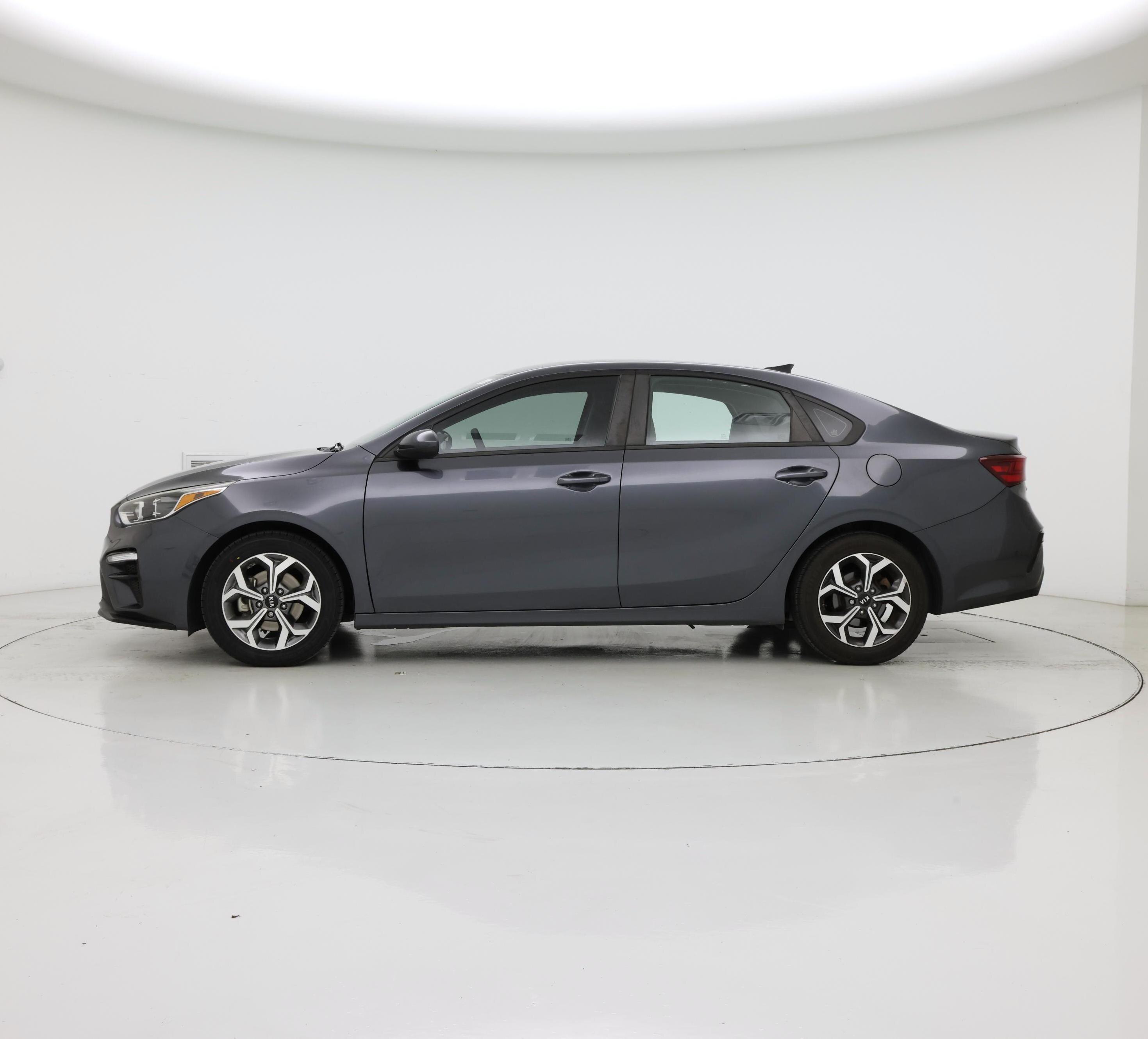 Thumbnail: 2019 Kia Forte - 3