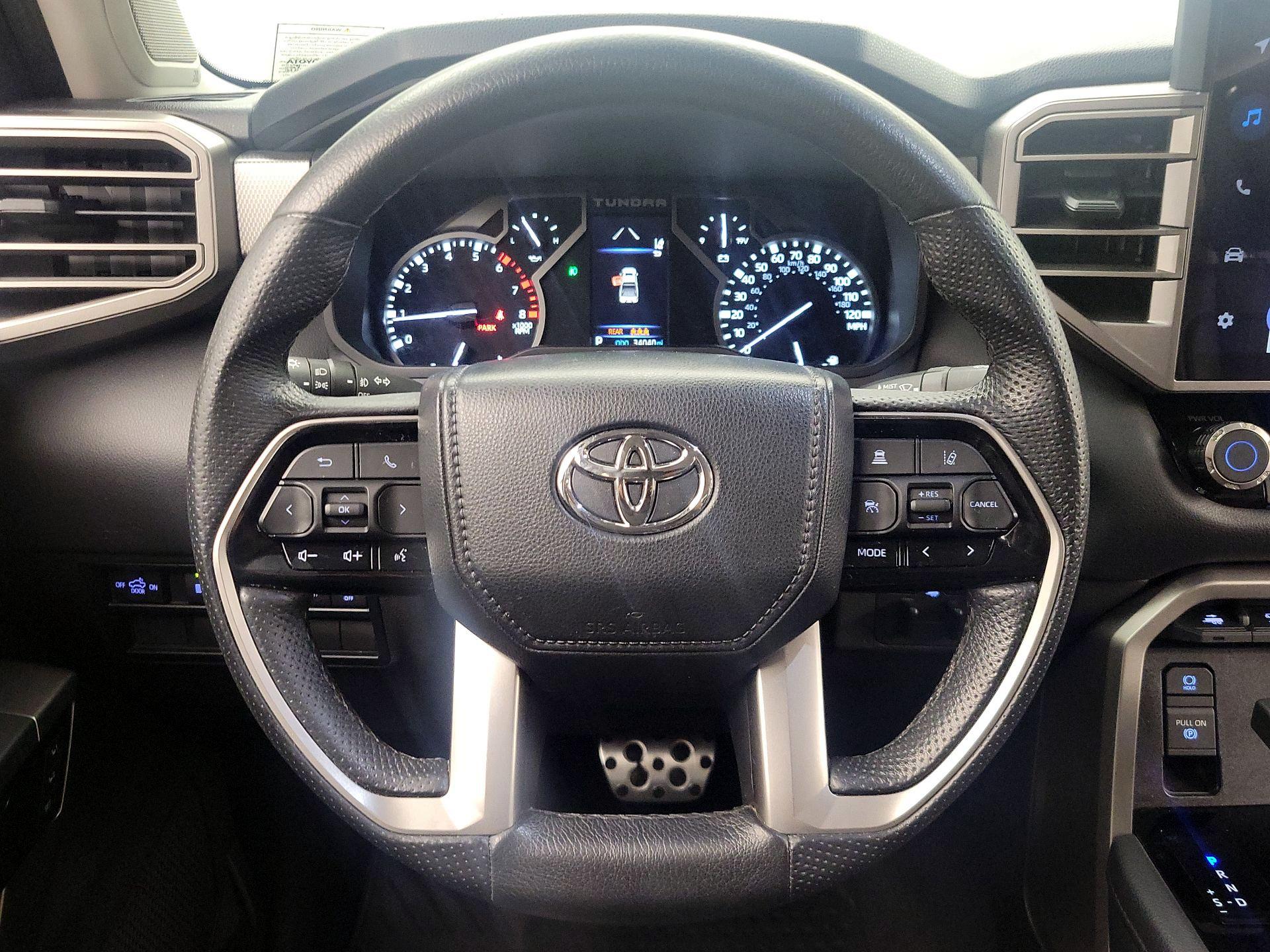 Thumbnail: 2022 Toyota Tundra - 10