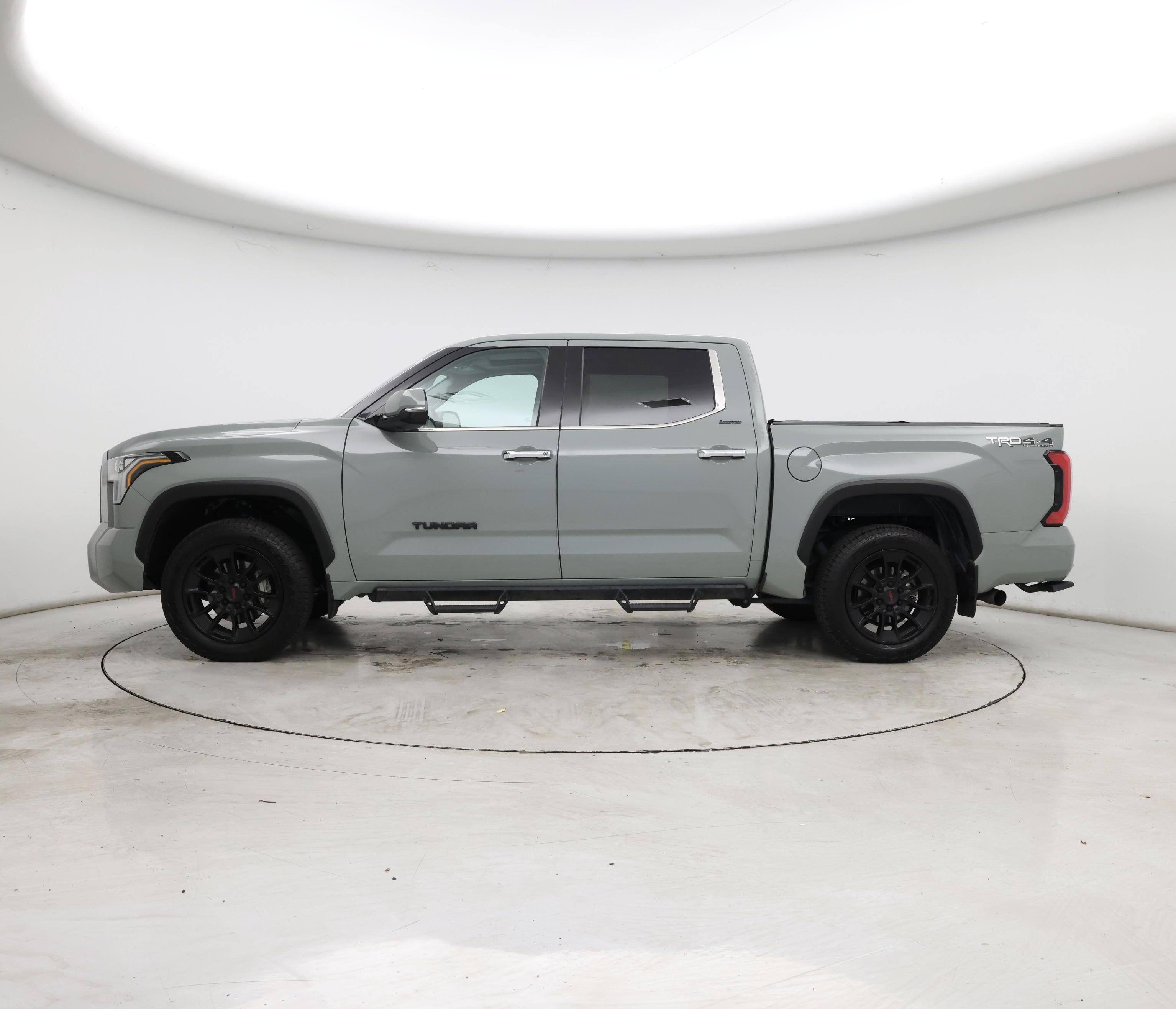 Thumbnail: 2022 Toyota Tundra - 3