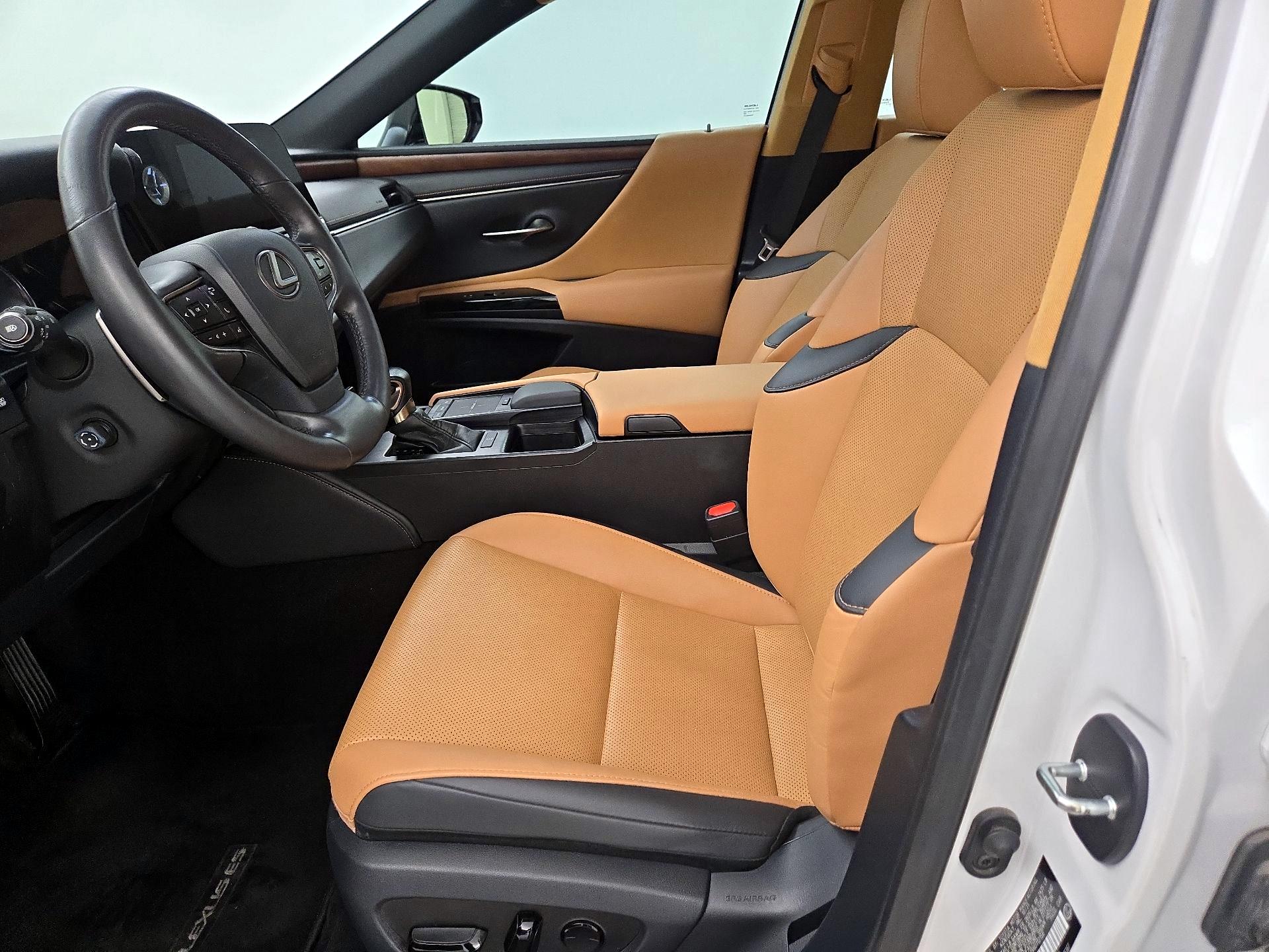 Thumbnail: 2022 Lexus ES - 11