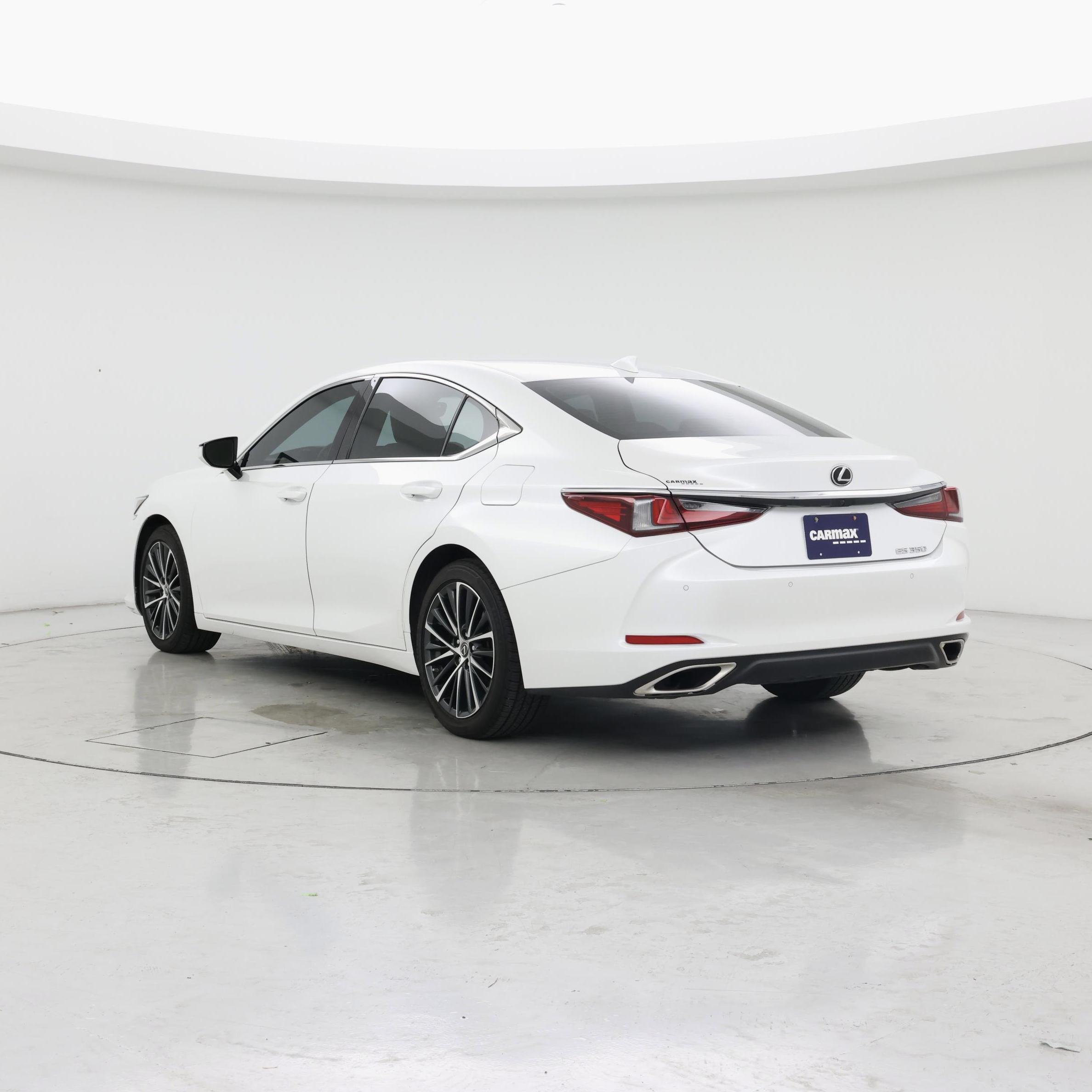 Thumbnail: 2022 Lexus ES - 2