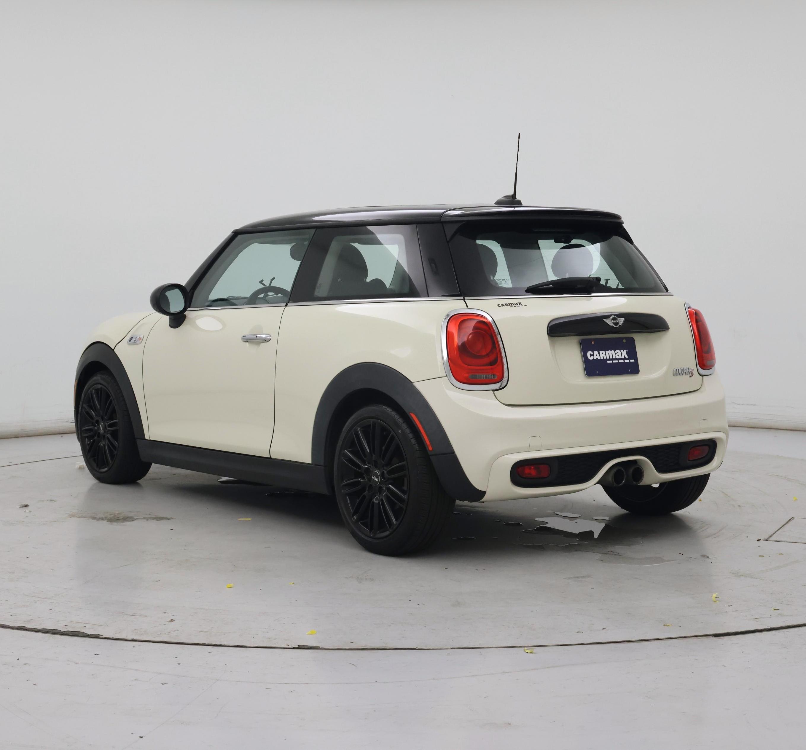 Thumbnail: 2015 MINI Cooper Hardtop - 2