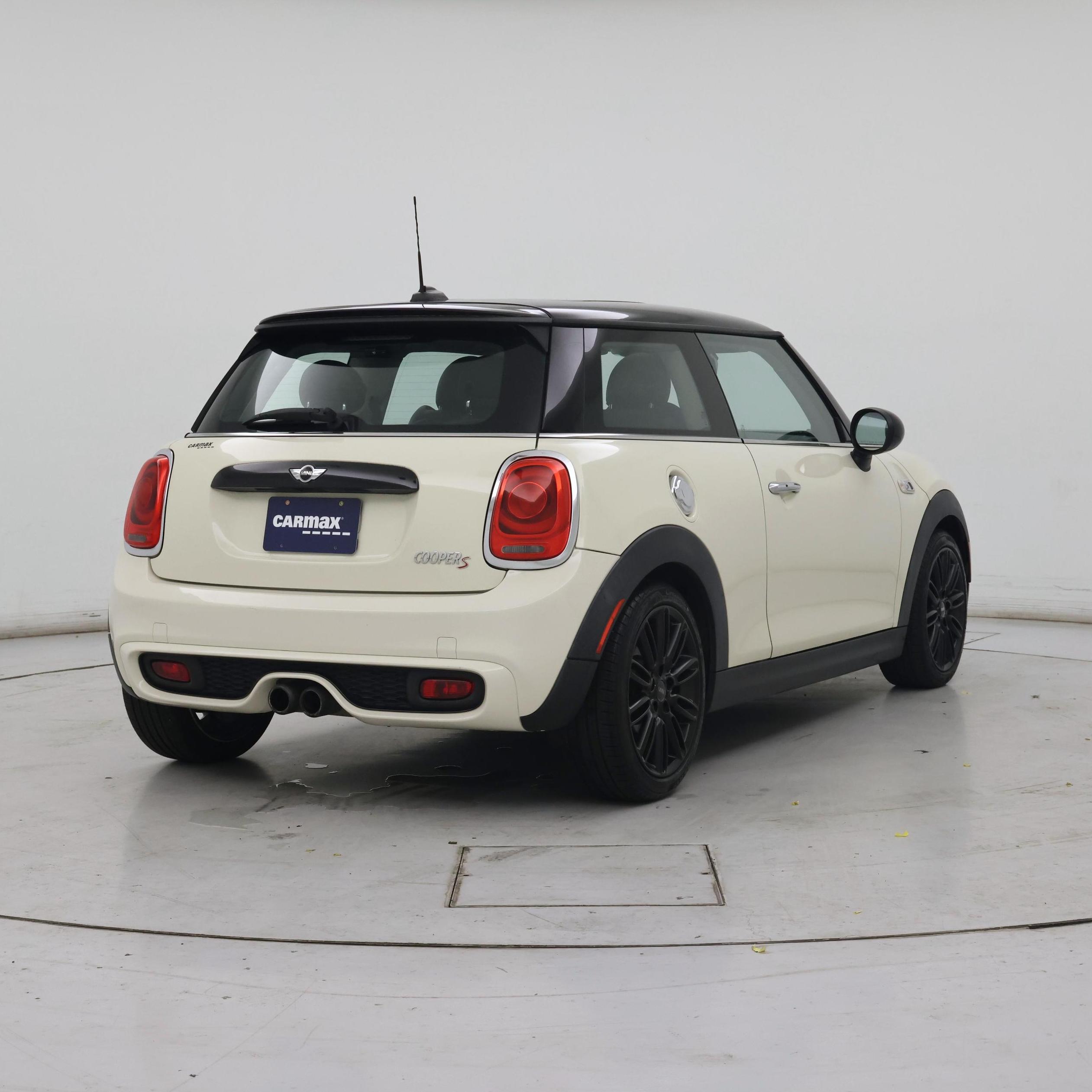 Thumbnail: 2015 MINI Cooper Hardtop - 8