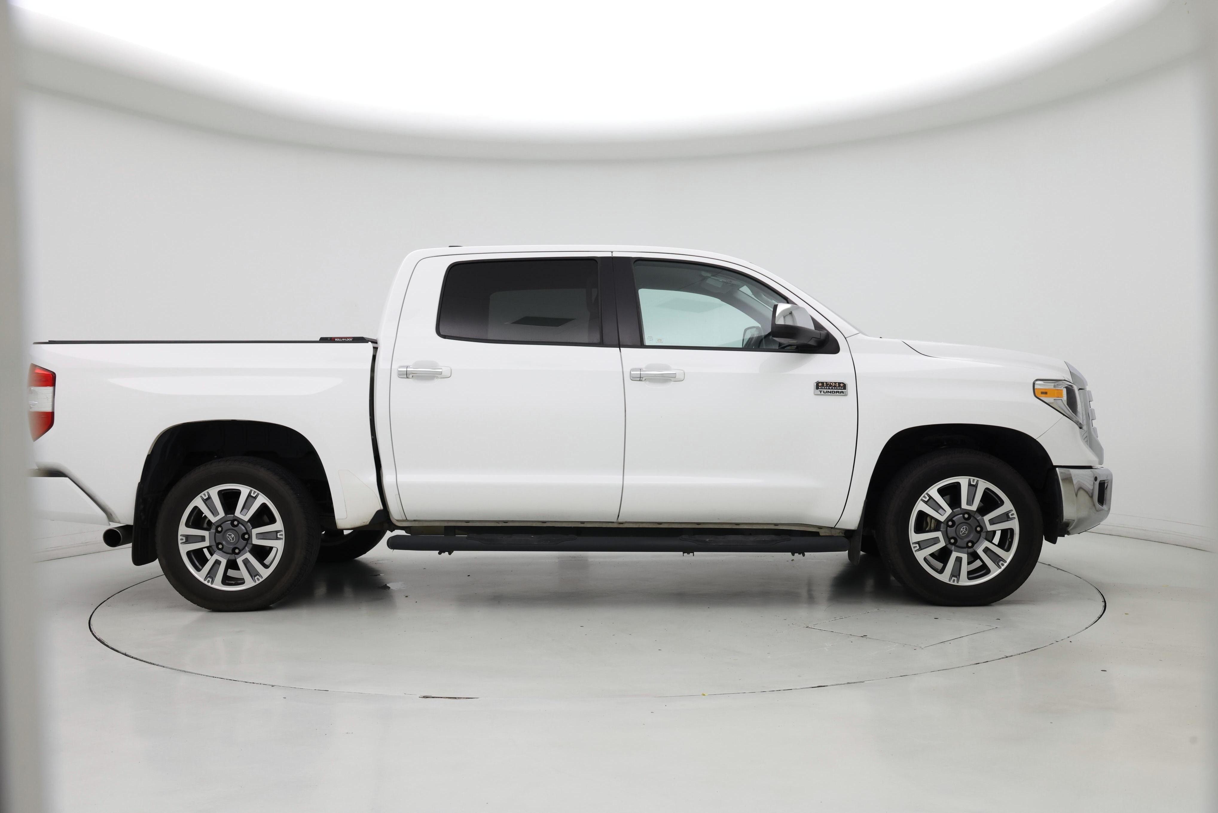 Thumbnail: 2020 Toyota Tundra - 7