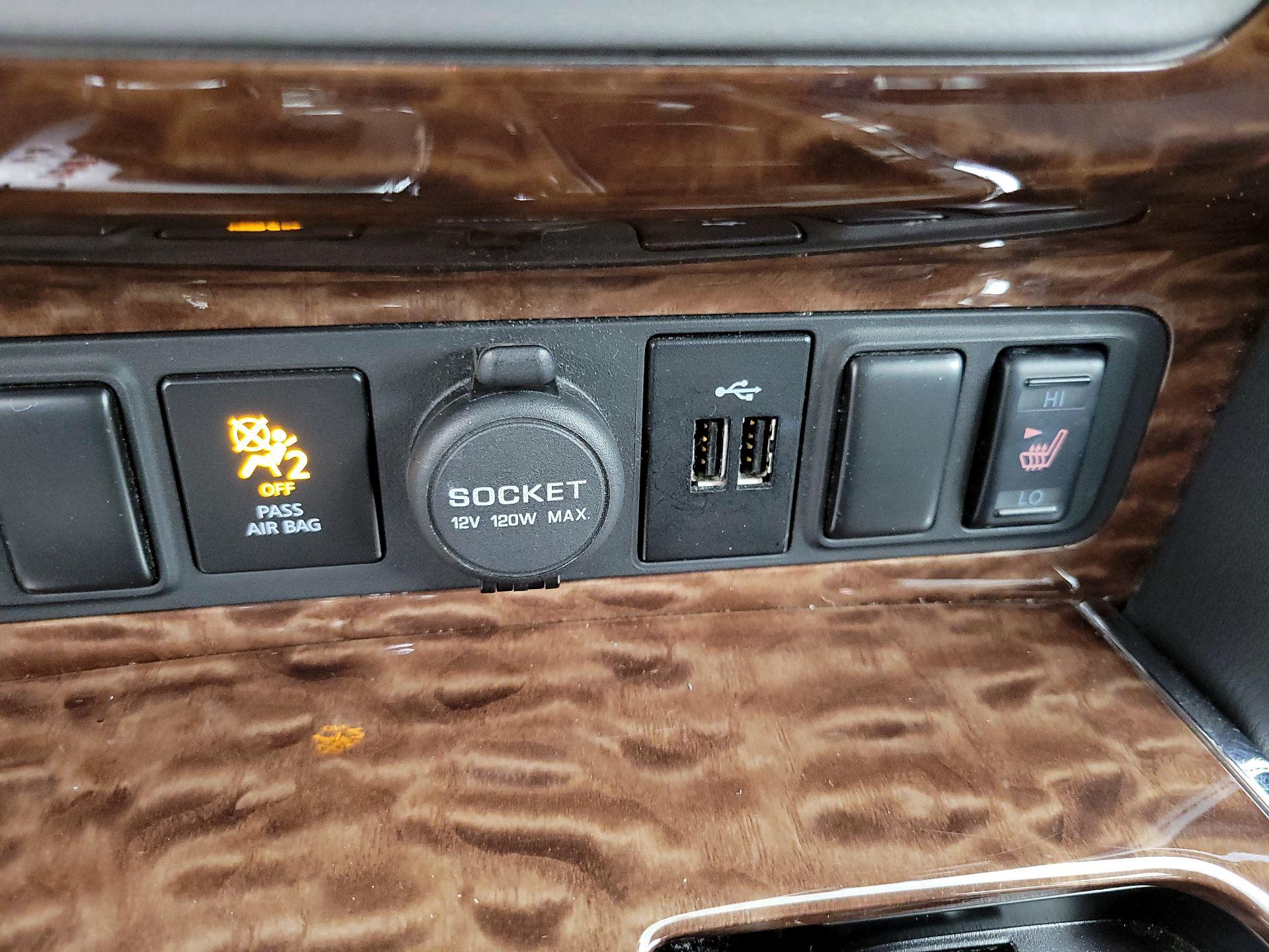 Thumbnail: 2019 Nissan Armada - 19