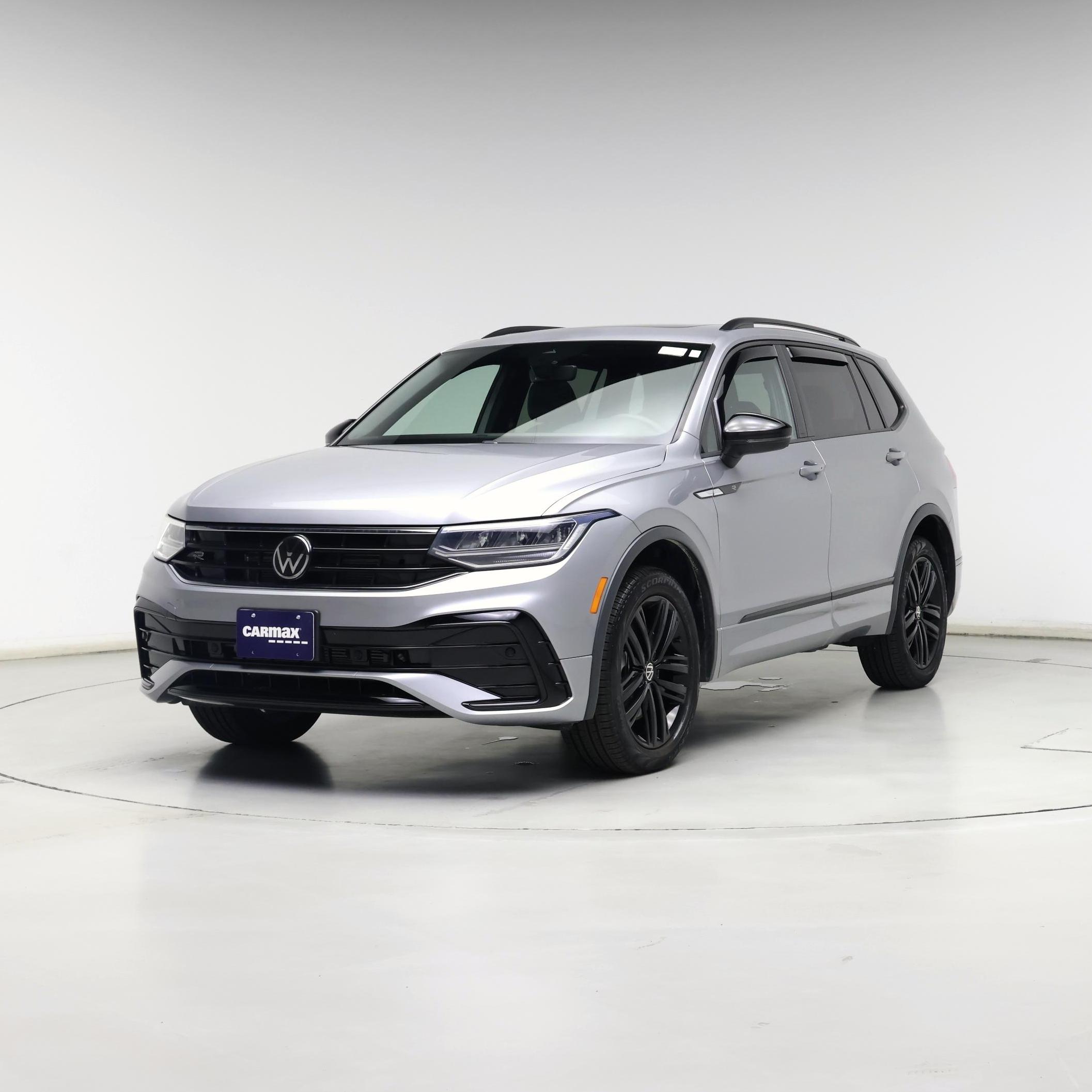 Thumbnail: 2022 Volkswagen Tiguan - 4
