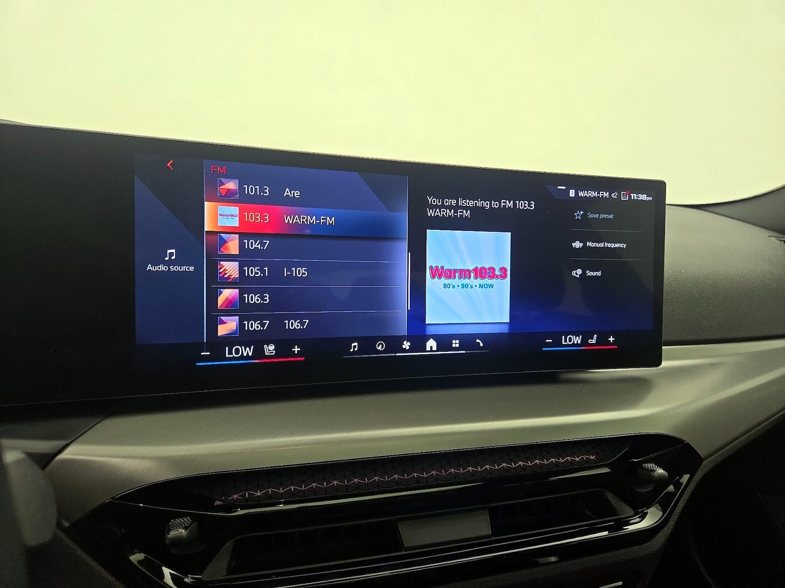 2025 BMW 2 Series M240i - Photo 17