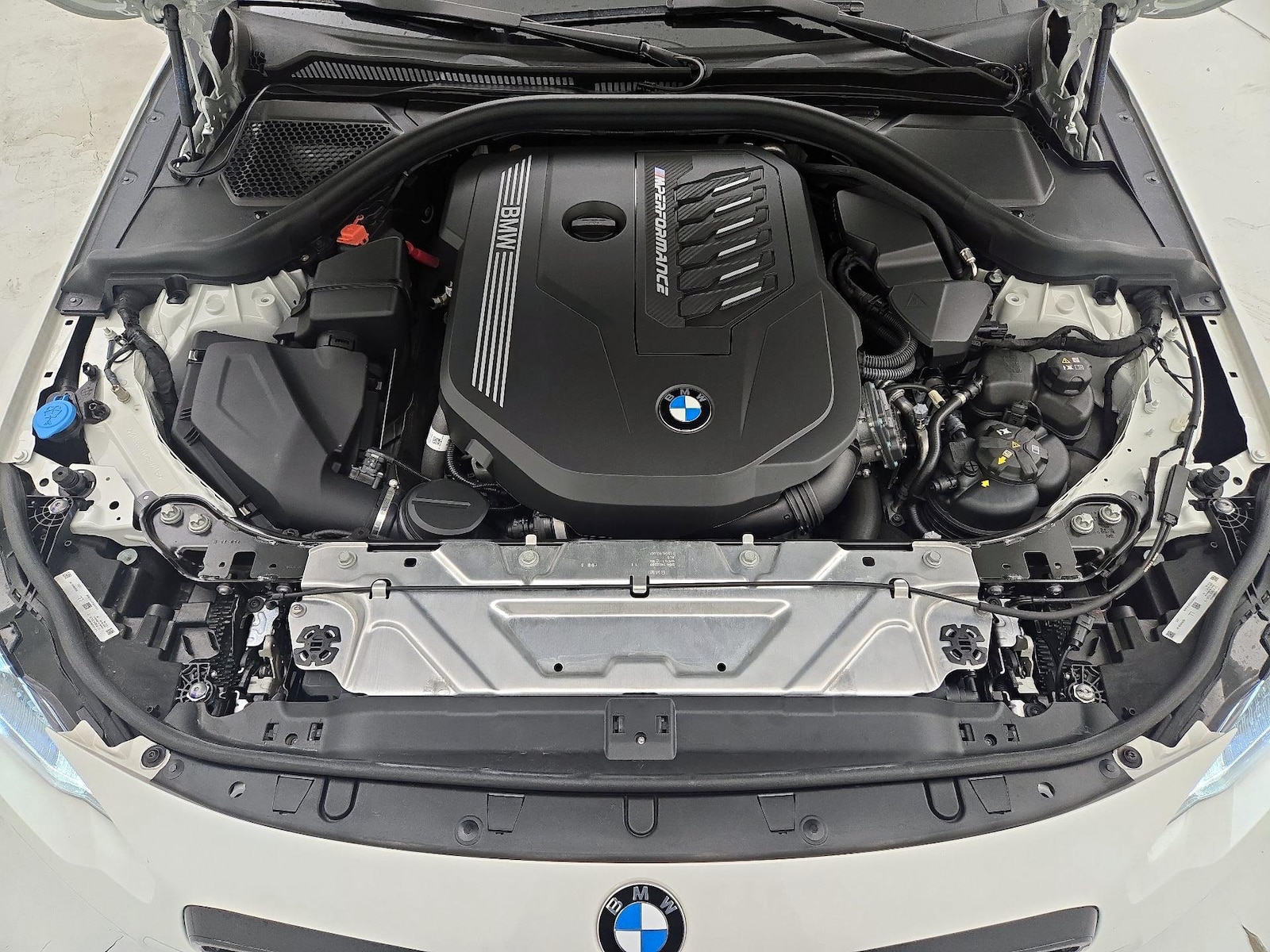 2025 BMW 2 Series M240i - Photo 23
