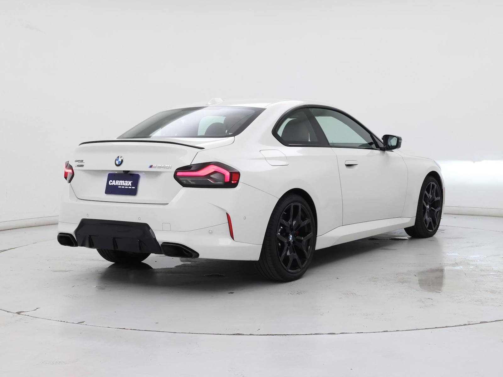 2025 BMW 2 Series M240i - Photo 9