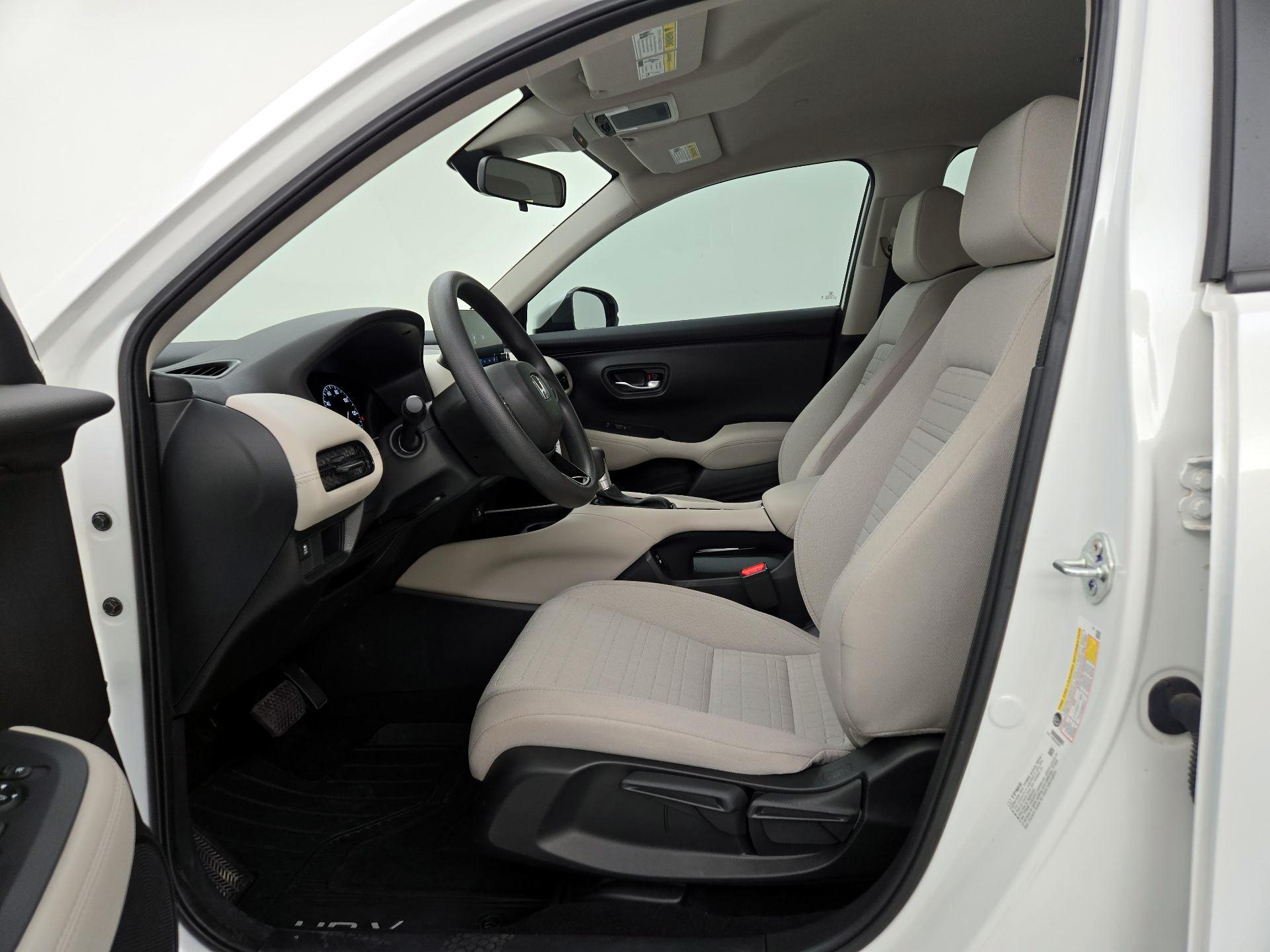 Thumbnail: 2025 Honda HR-V - 11