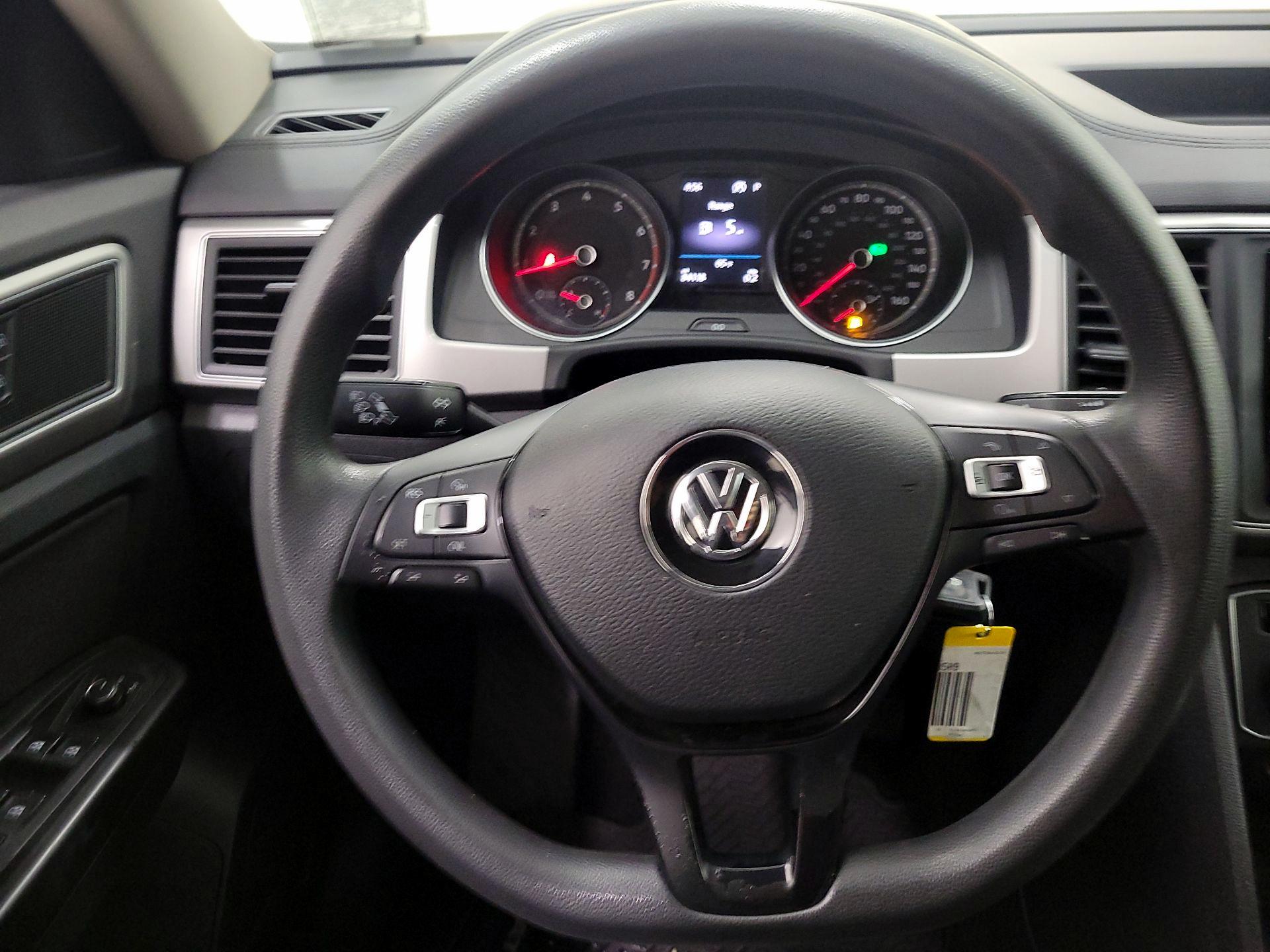 Thumbnail: 2018 Volkswagen Atlas - 10