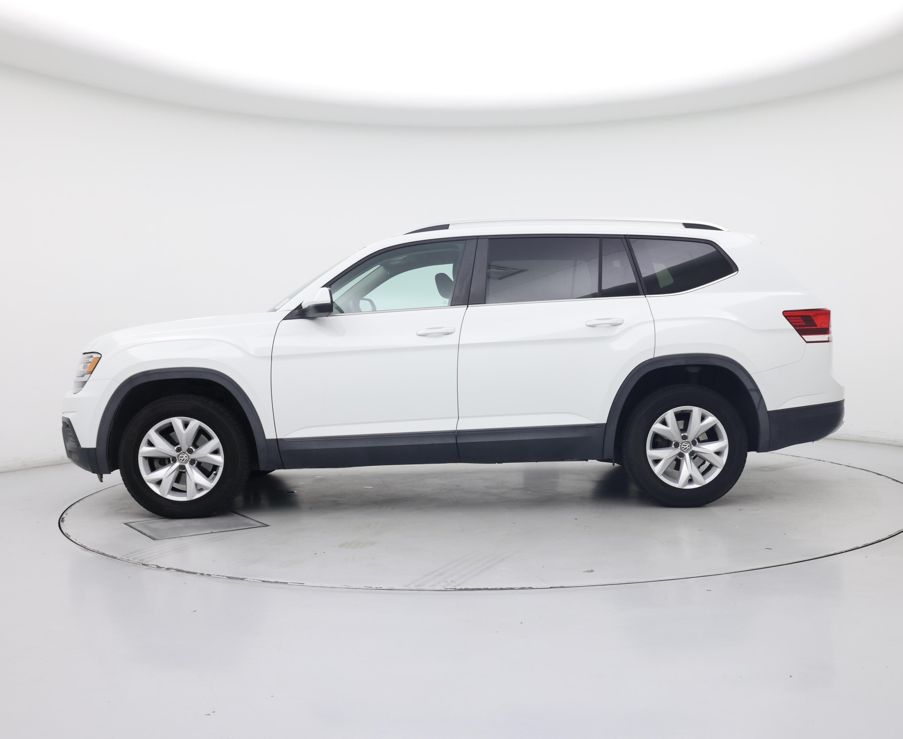 Thumbnail: 2018 Volkswagen Atlas - 3