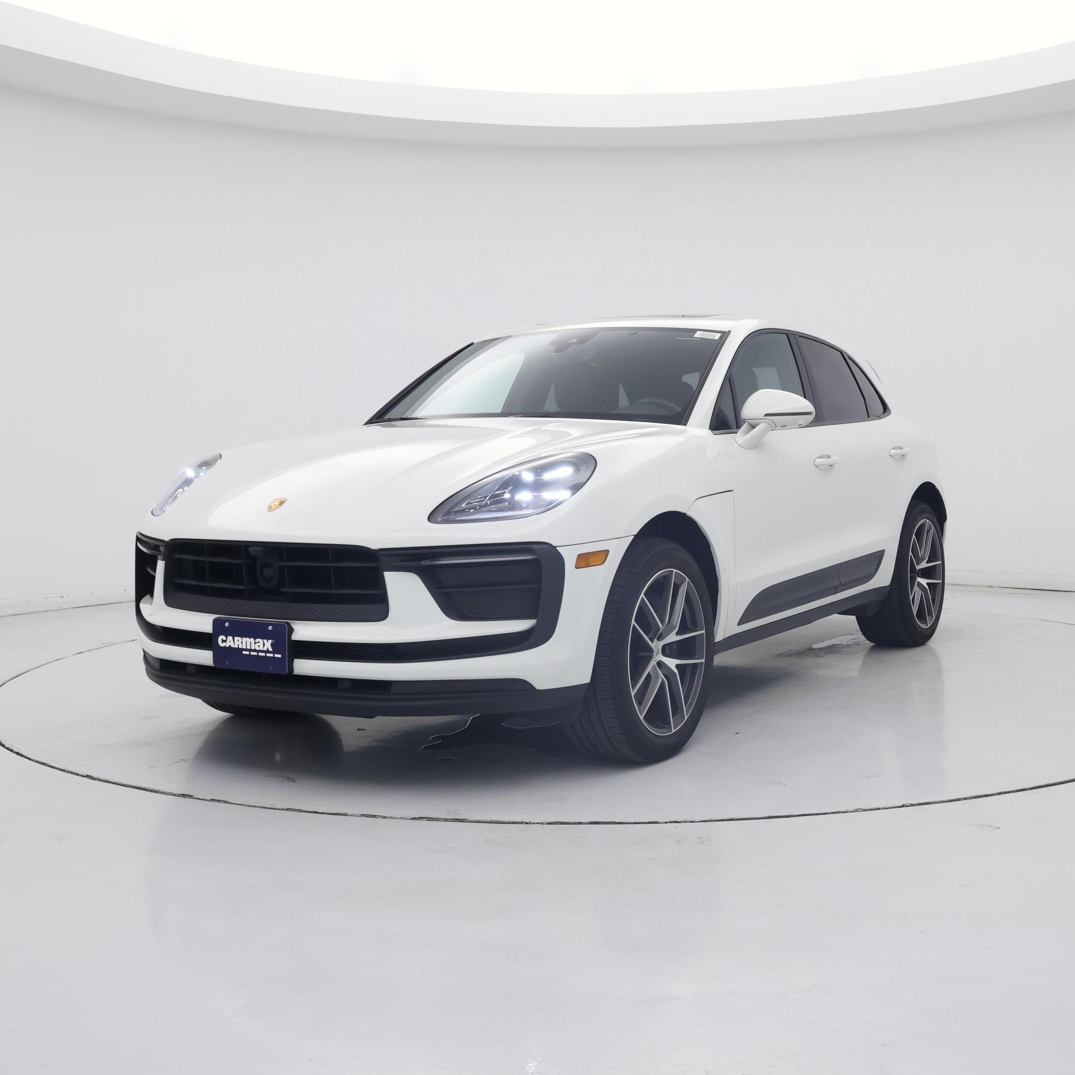 Thumbnail: 2024 Porsche Macan - 4