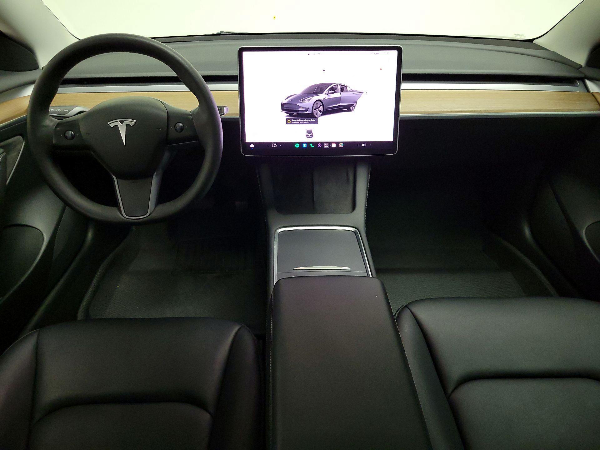 Thumbnail: 2023 Tesla Model 3 - 9