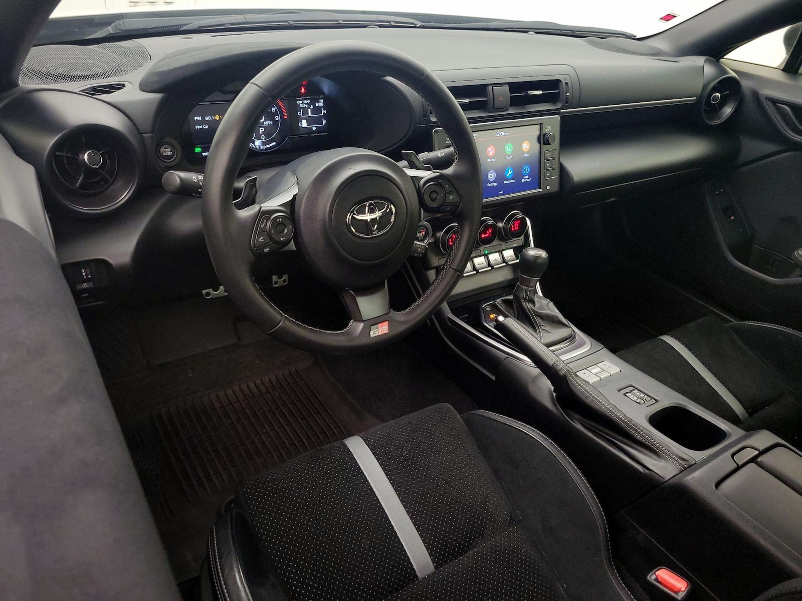 Photo 10