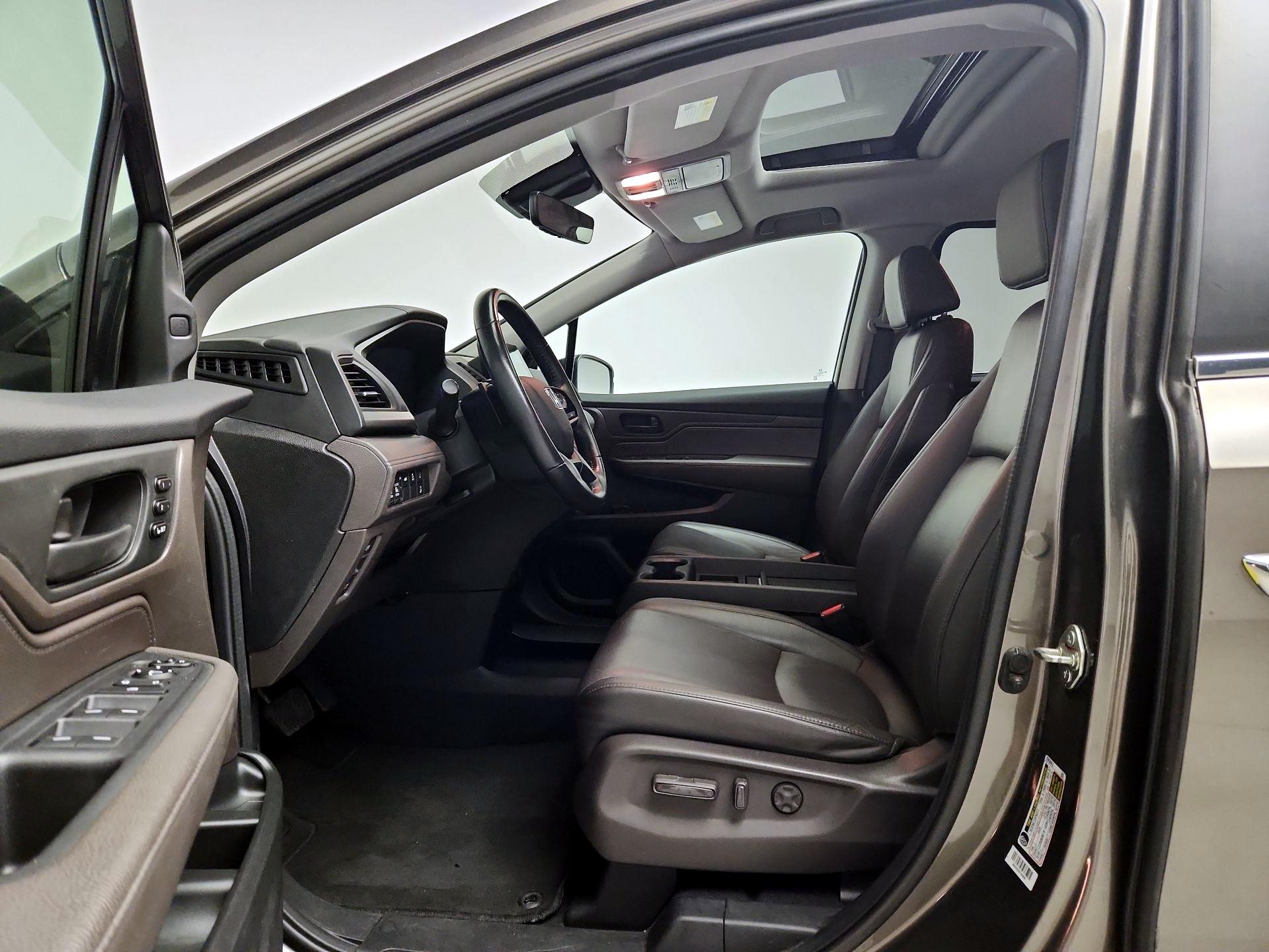 Thumbnail: 2018 Honda Odyssey - 11
