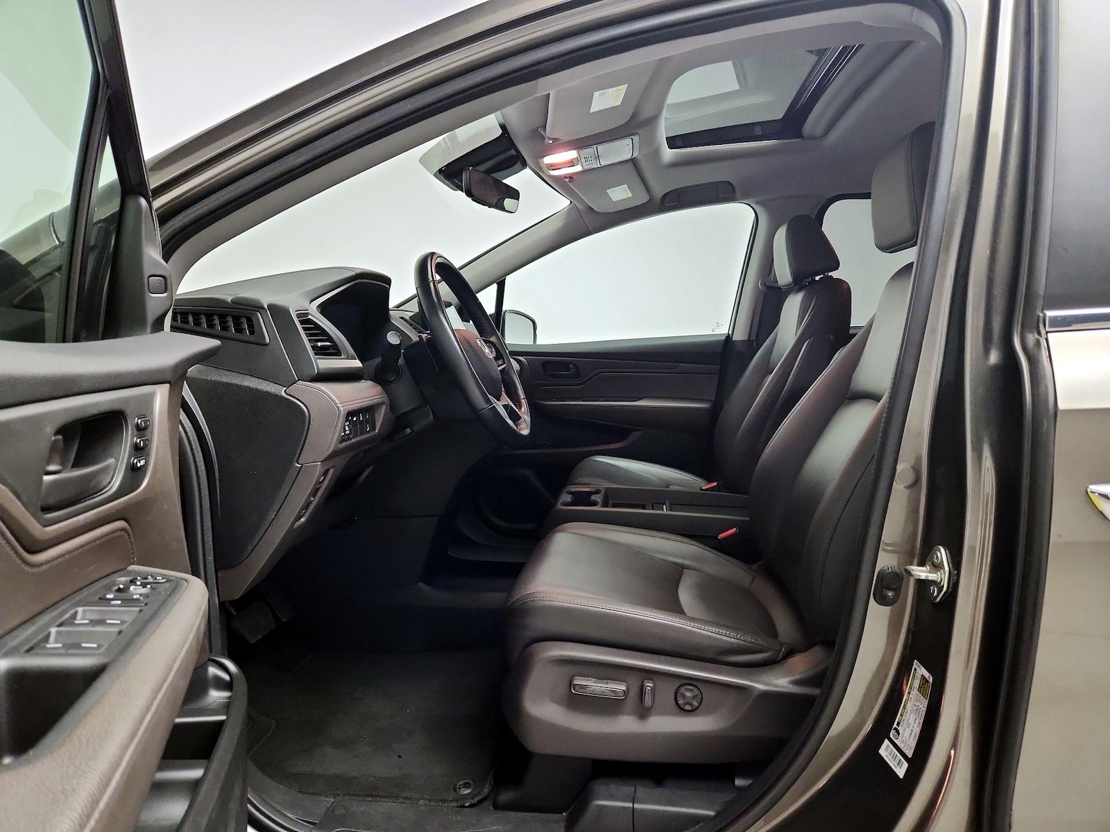 2018 Honda Odyssey EX-L - Photo 12