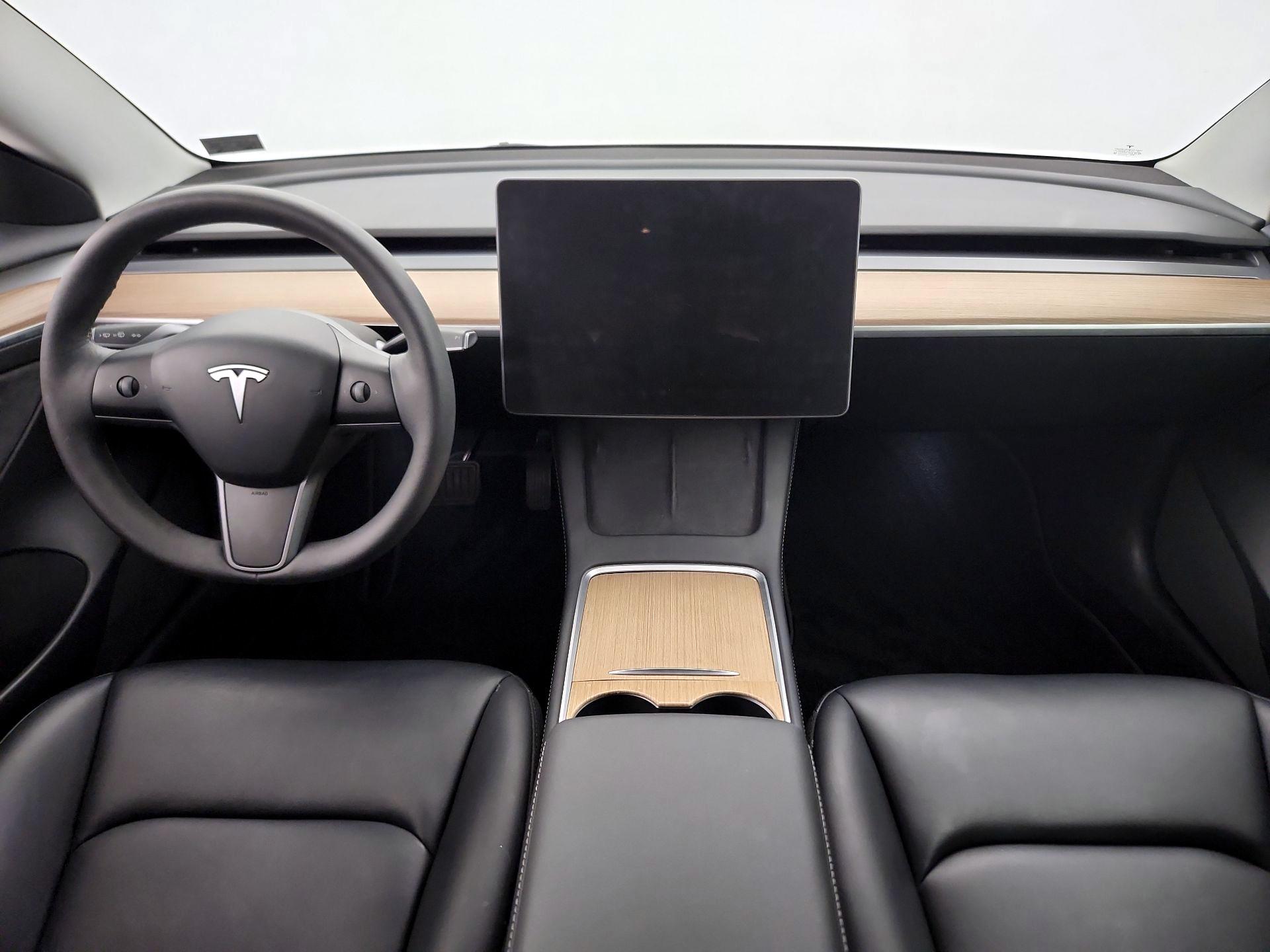 Thumbnail: 2022 Tesla Model 3 - 9
