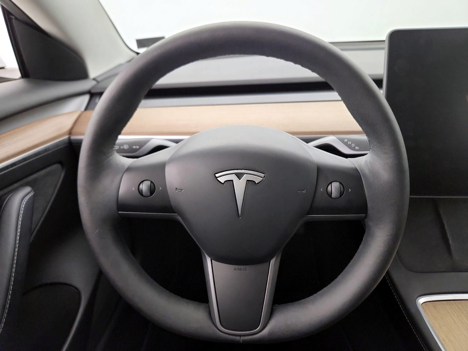 2022 Tesla Model 3 Long Range - Photo 11