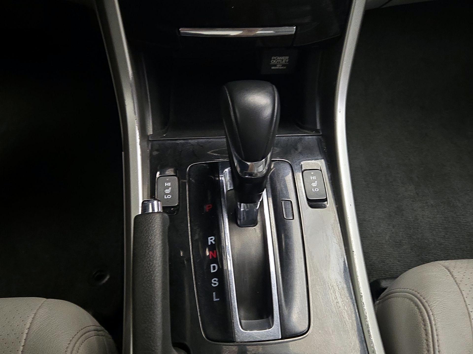 Thumbnail: 2017 Honda Accord - 17