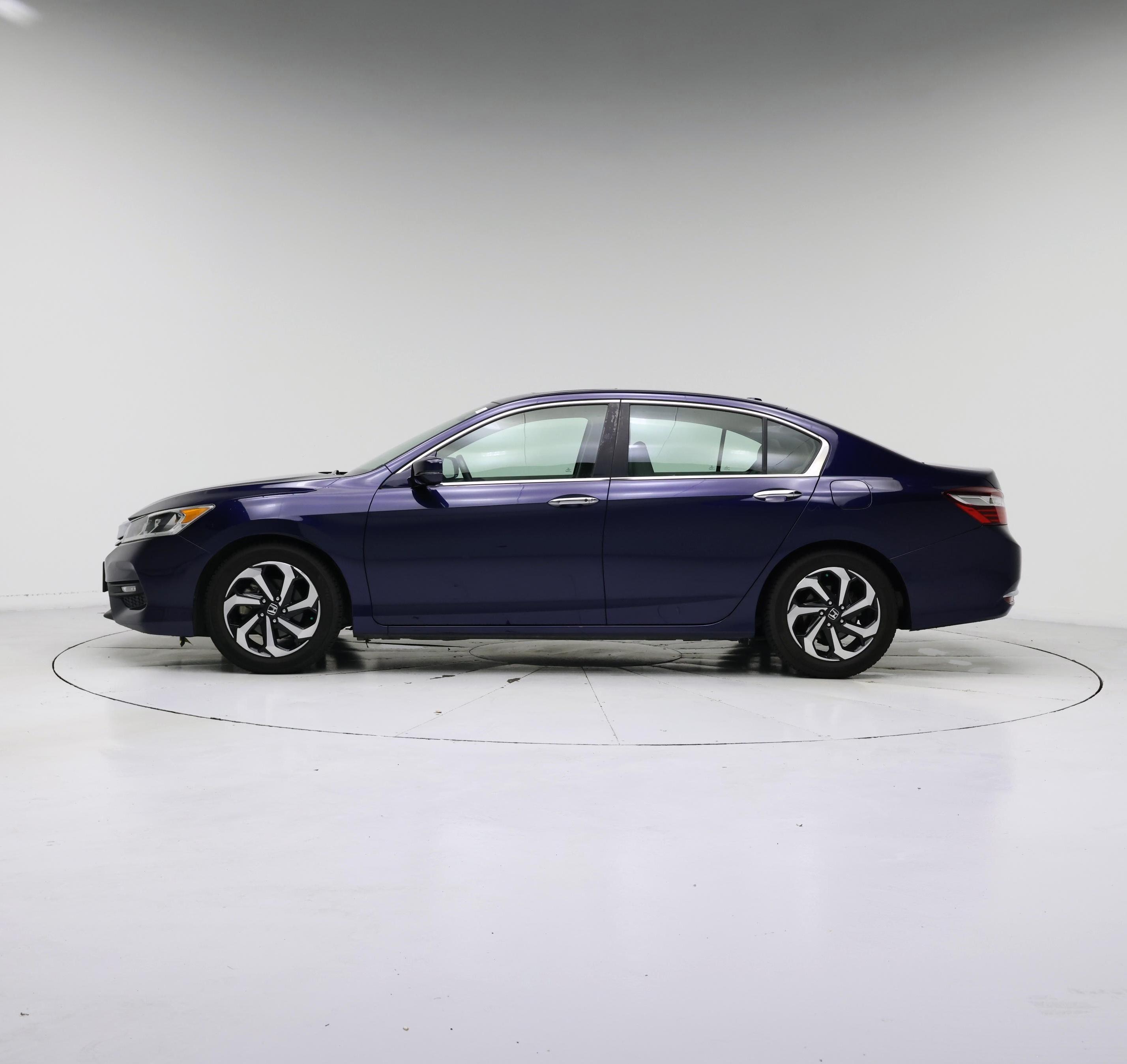 Thumbnail: 2017 Honda Accord - 3