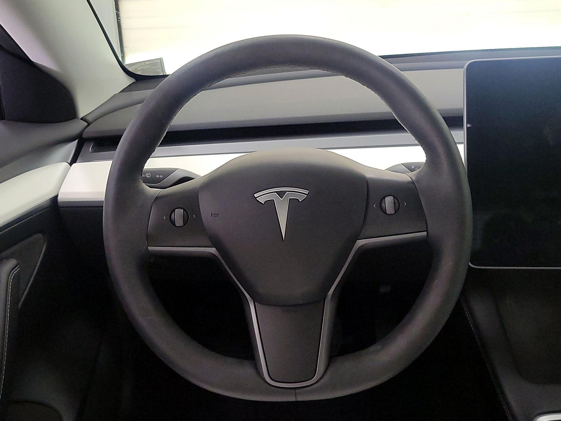 Thumbnail: 2022 Tesla Model 3 - 10